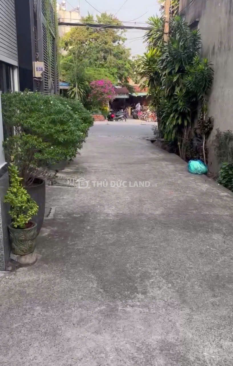 Bán nhà HXH Đường 9 Linh Trung, 66.6m² ngang 4.2m, tiện ích đầy đủ, sổ hồng riêng - Ảnh 4