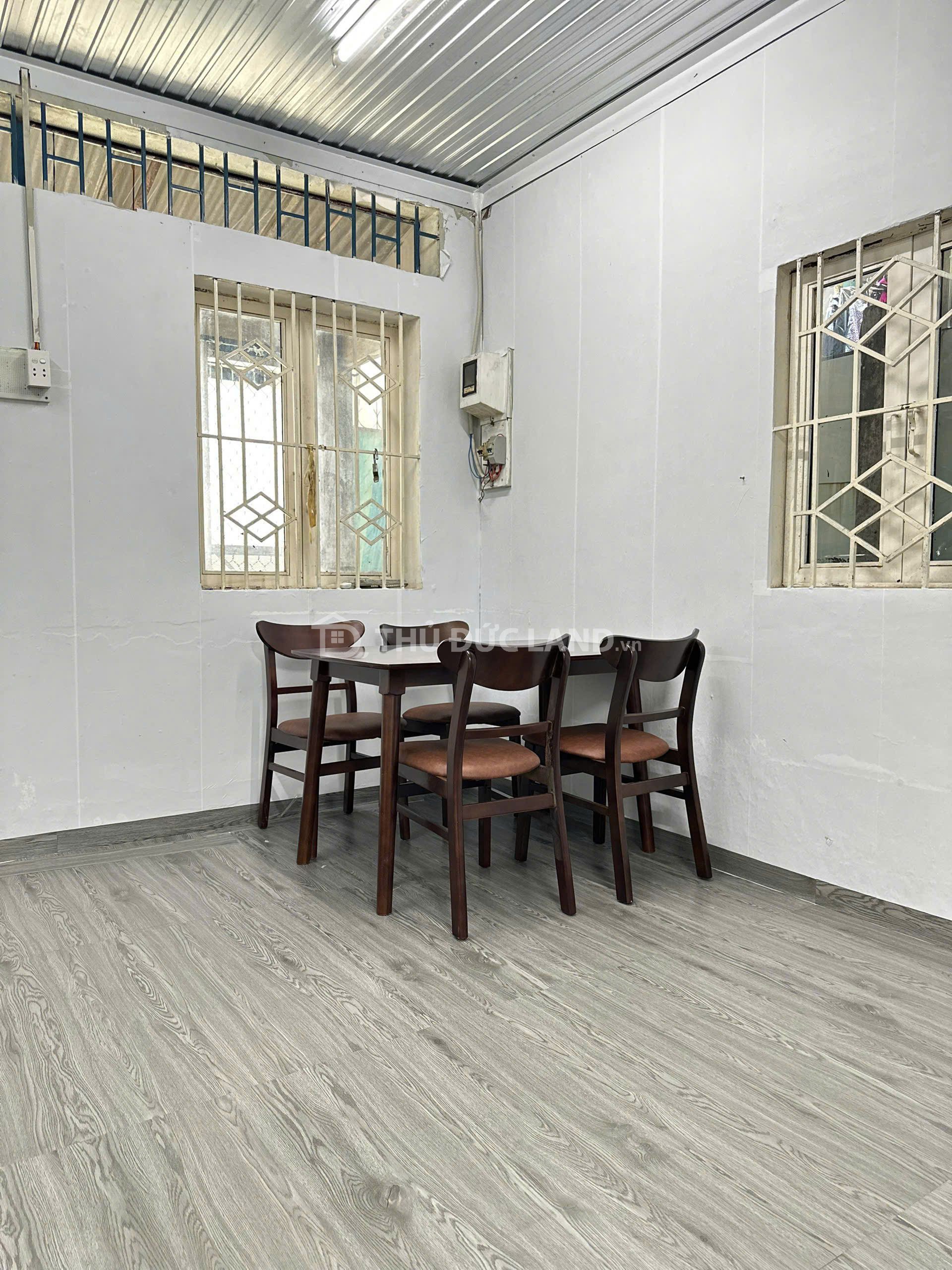 Bán nhà HXH Đường 9 Linh Trung, 66.6m² ngang 4.2m, tiện ích đầy đủ, sổ hồng riêng