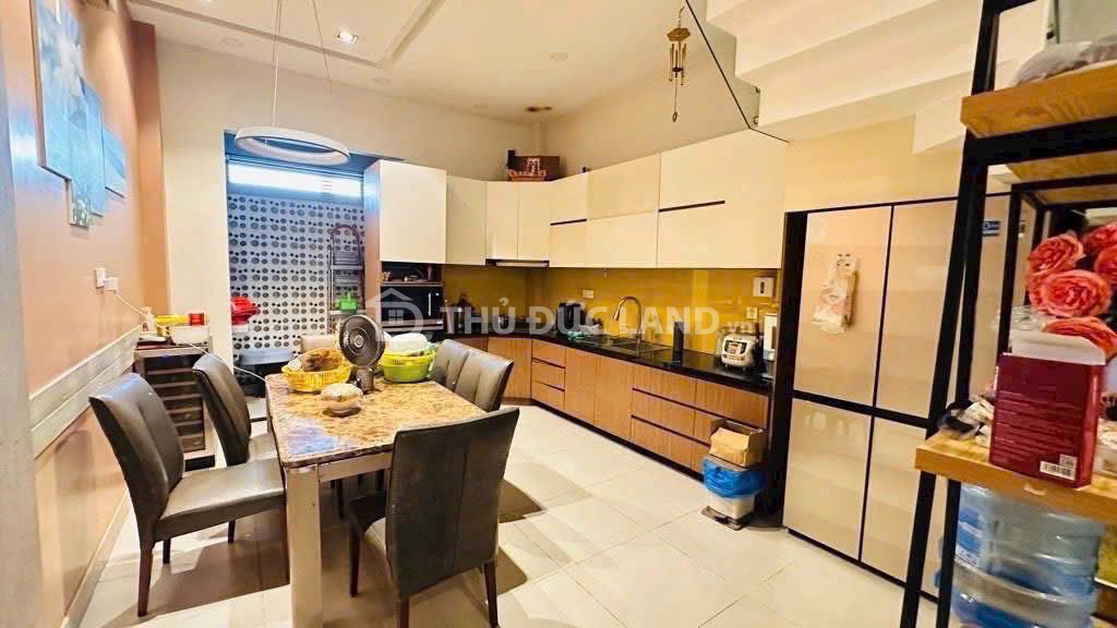 Bán nhà HXH Kha Vạn Cân, Linh Trung, DT 55m2 hẻm 5.5m, 3 tầng, nhà đẹp full nội thất ở ngay - Ảnh 2