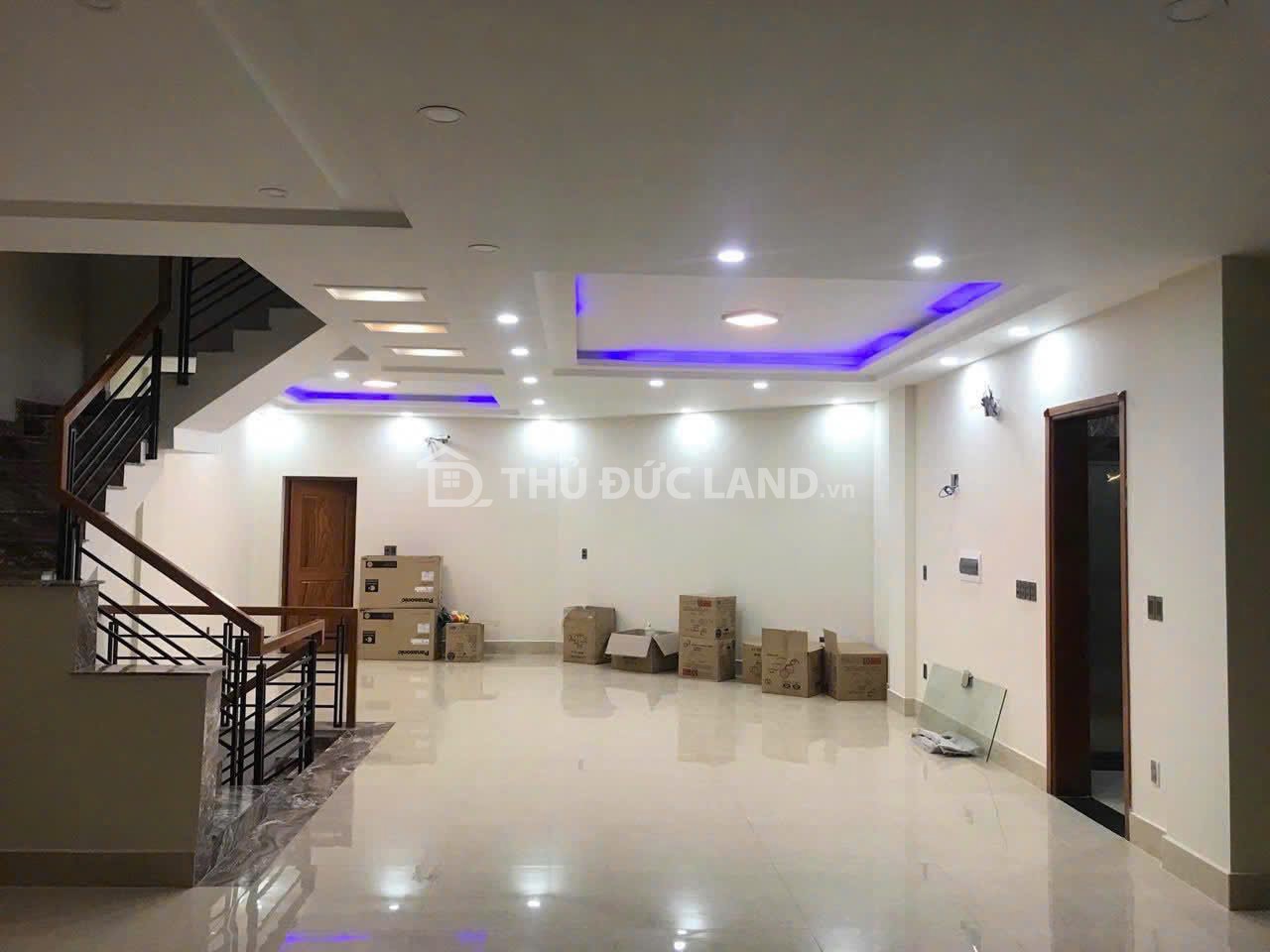 Bán nhà góc 3 MT Đường 9 Linh Trung, DT 107m2 4 tầng. Cạnh Hoàng Diệu 2, dòng tiền 50 triệu/tháng - Ảnh 2