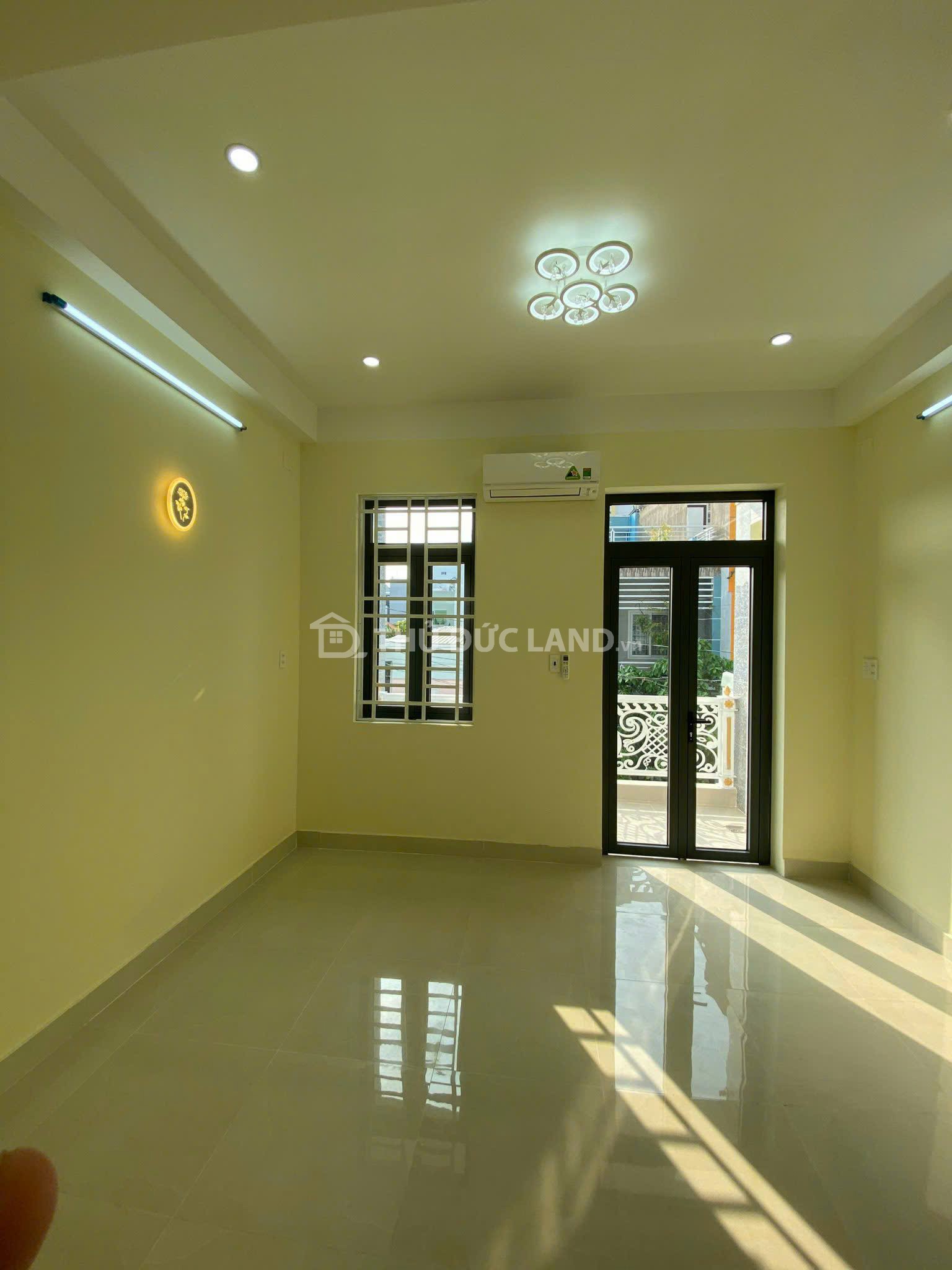 Bán nhà HXH Linh Trung đường 16, DT 74m2, 3 tầng, sổ chính chủ, tiện ích 1Km đầy đủ - Ảnh 2