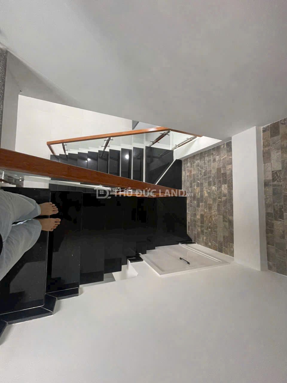 Bán nhà hẻm Linh Trung, Đường 7, DT 100m2 ngang 4m, 2 tầng, nhà đẹp ở ngay. tiện ích đầy đủ - Ảnh 9