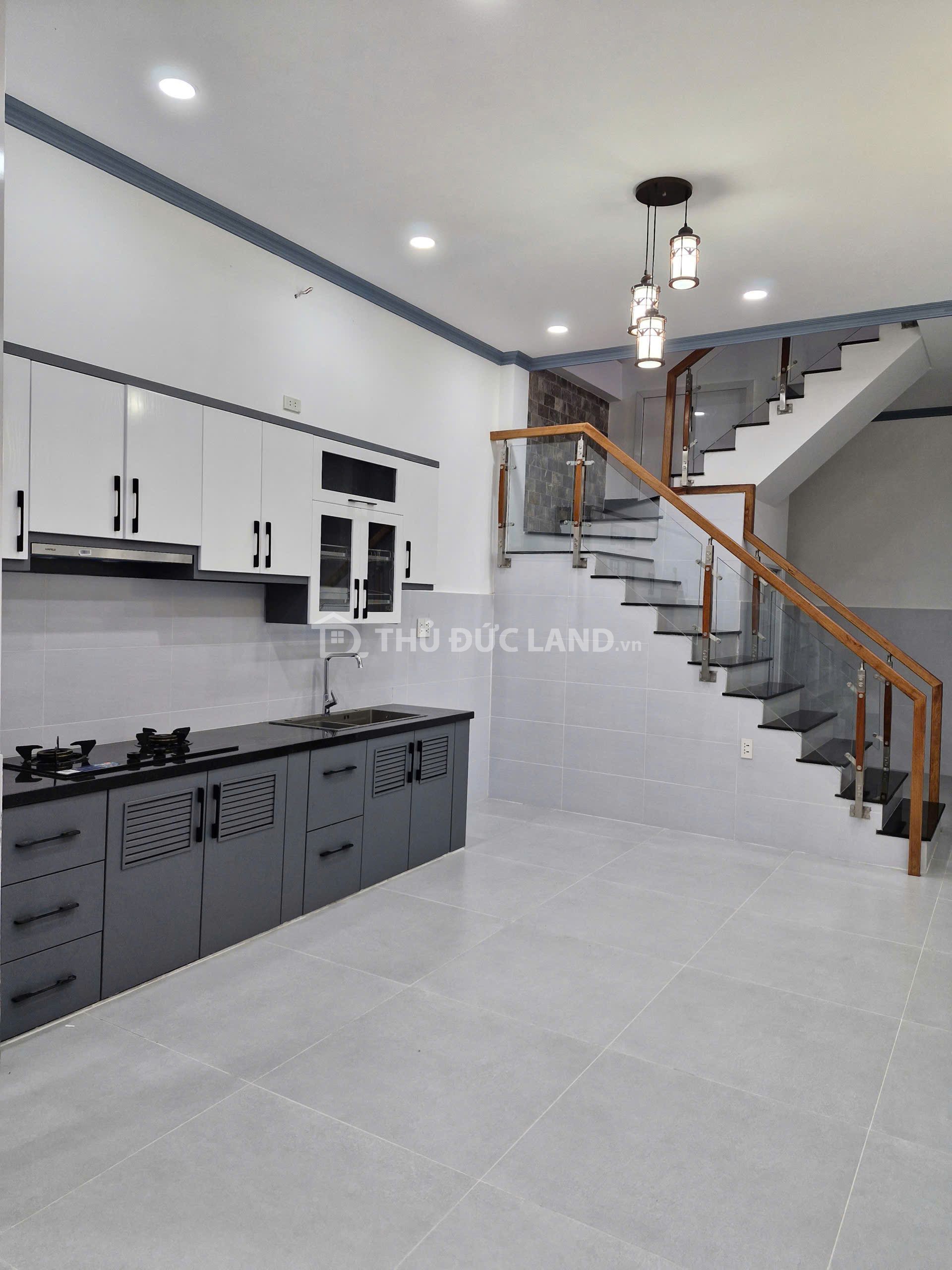 Bán nhà hẻm Linh Trung, Đường 7, DT 100m2 ngang 4m, 2 tầng, nhà đẹp ở ngay. tiện ích đầy đủ - Ảnh 8