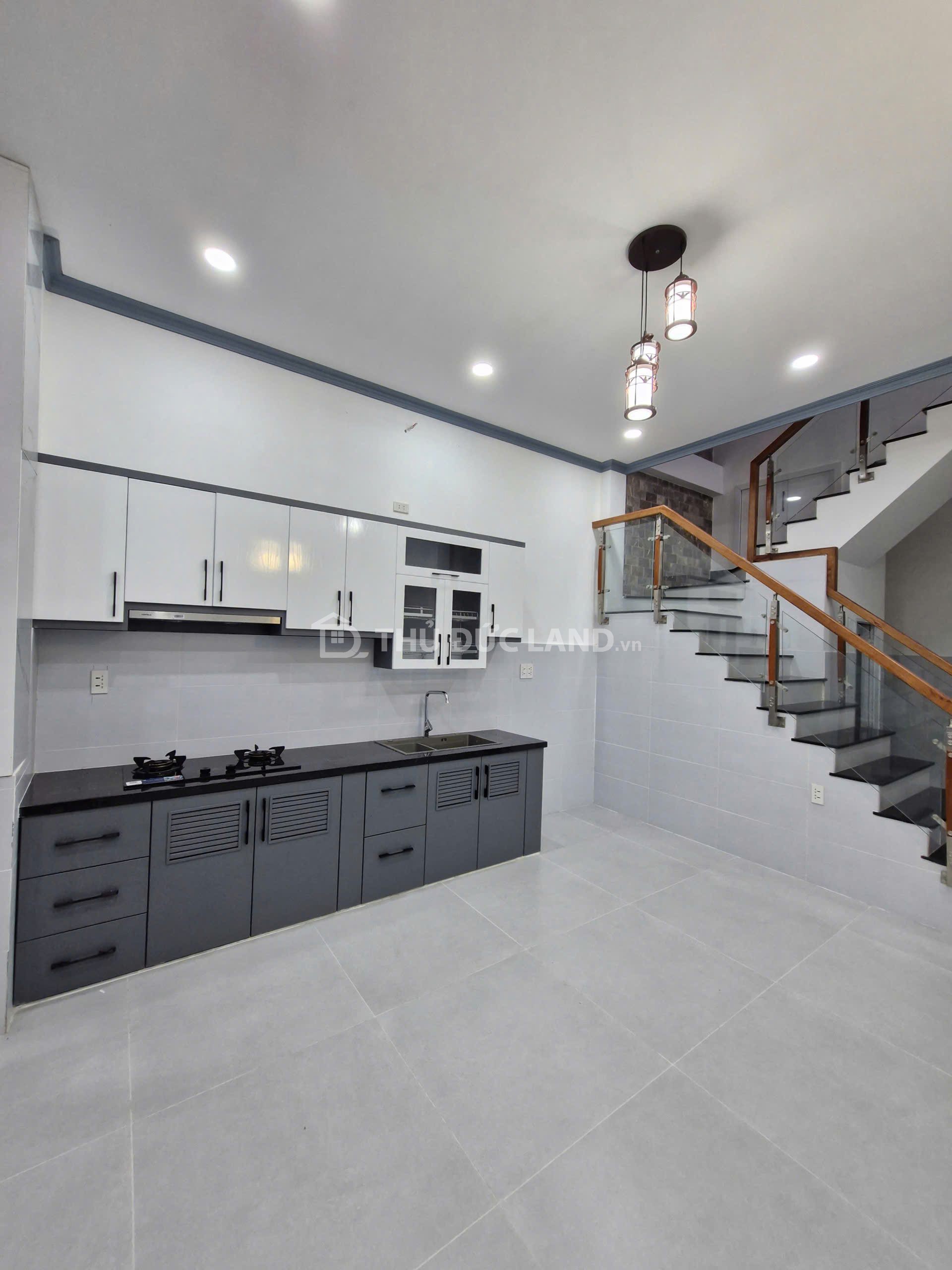 Bán nhà hẻm Linh Trung, Đường 7, DT 100m2 ngang 4m, 2 tầng, nhà đẹp ở ngay. tiện ích đầy đủ - Ảnh 10