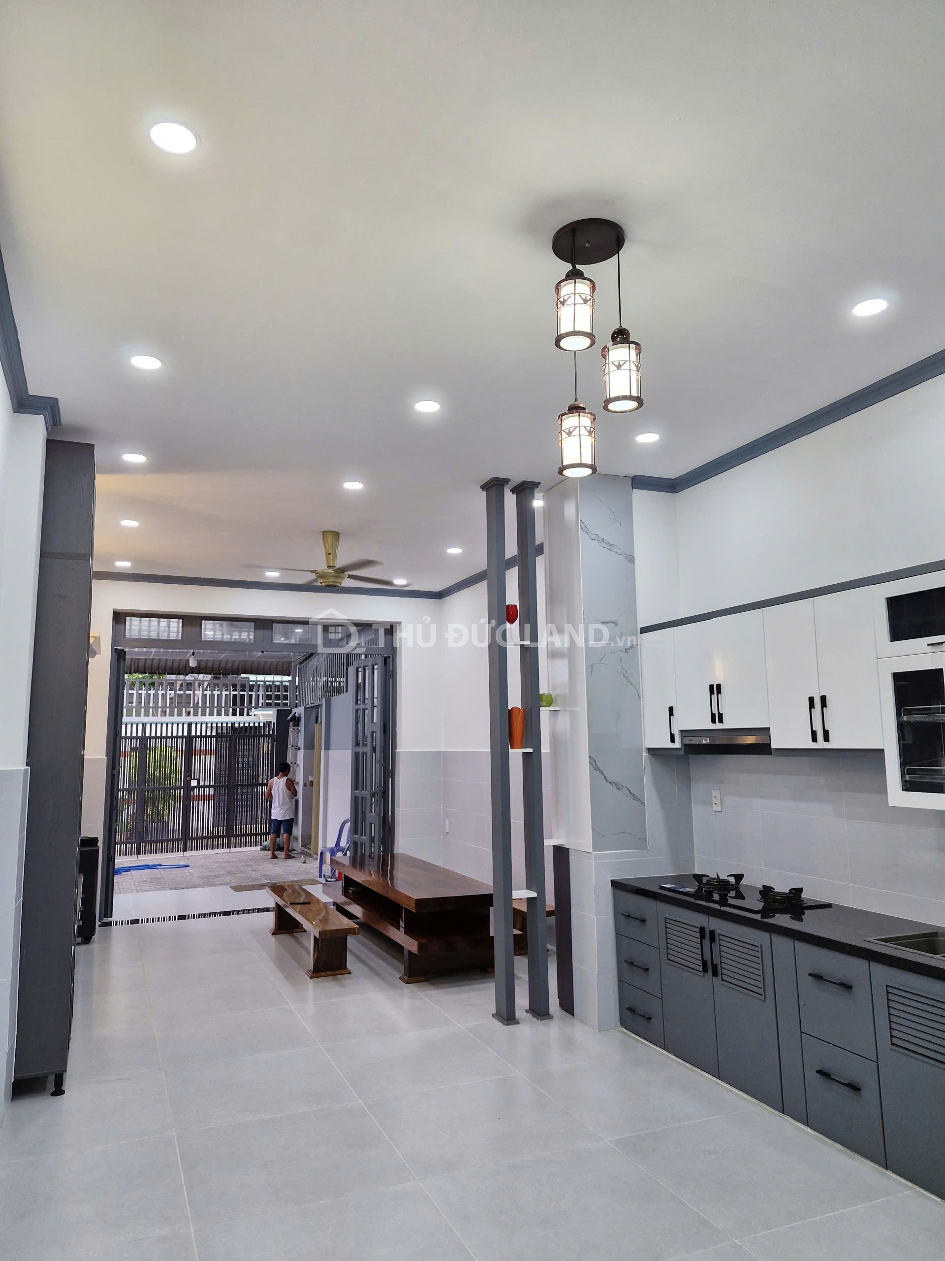 Bán nhà hẻm Linh Trung, Đường 7, DT 100m2 ngang 4m, 2 tầng, nhà đẹp ở ngay. tiện ích đầy đủ - Ảnh 17