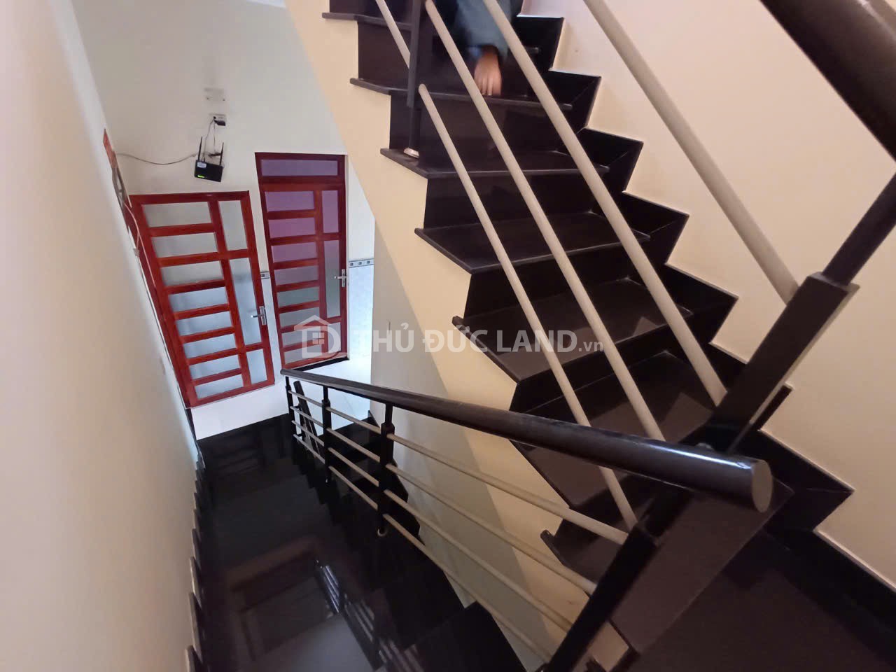 Bán nhà mặt tiền Linh Trung (Thủ Đức) – 73m², đường 16m, sổ hoàn công, thuê 10 triệu/tháng - Ảnh 2