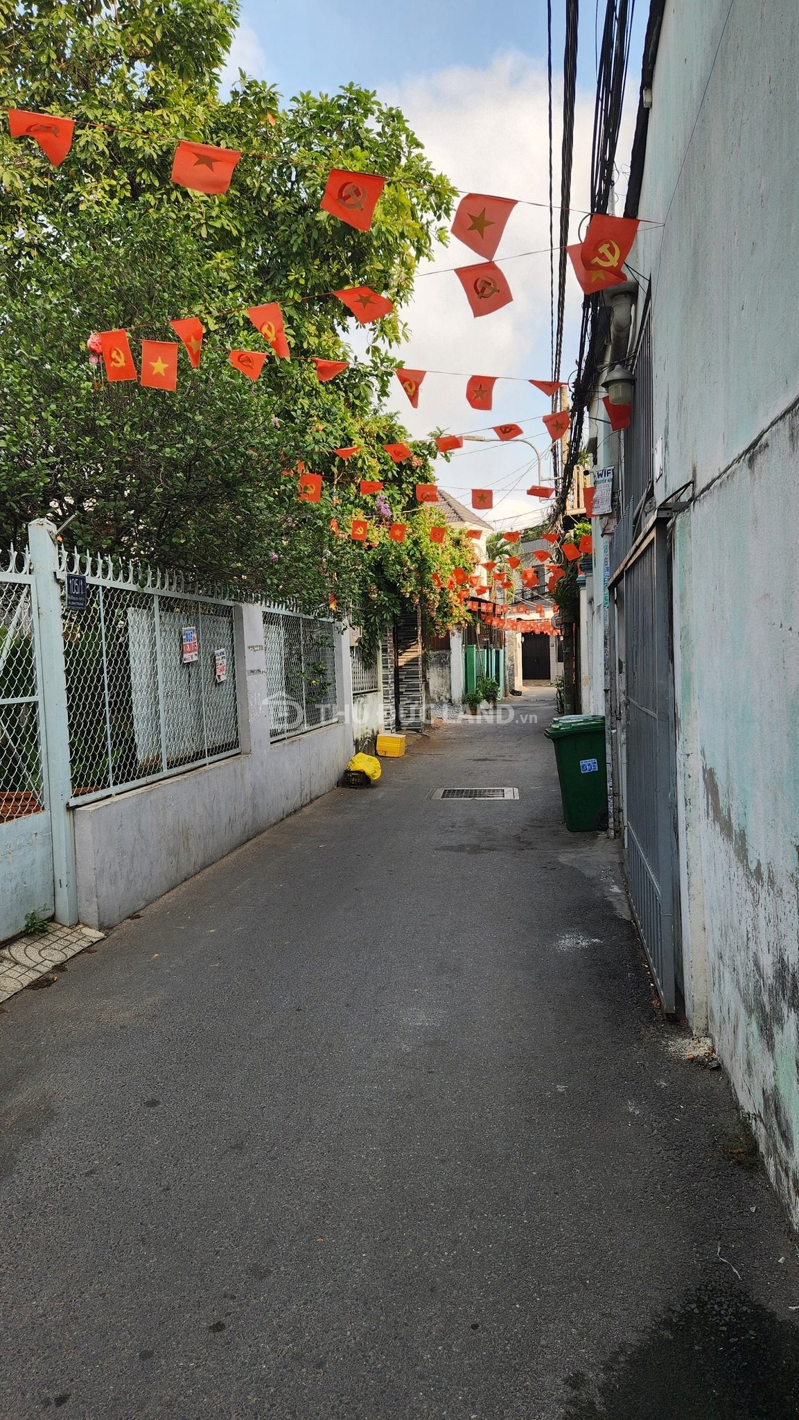 Bán phòng trọ Linh Trung, đường số 8, hẻm xe hơi, DT 95m2 ngang 6, 16 phòng đang có thu nhập