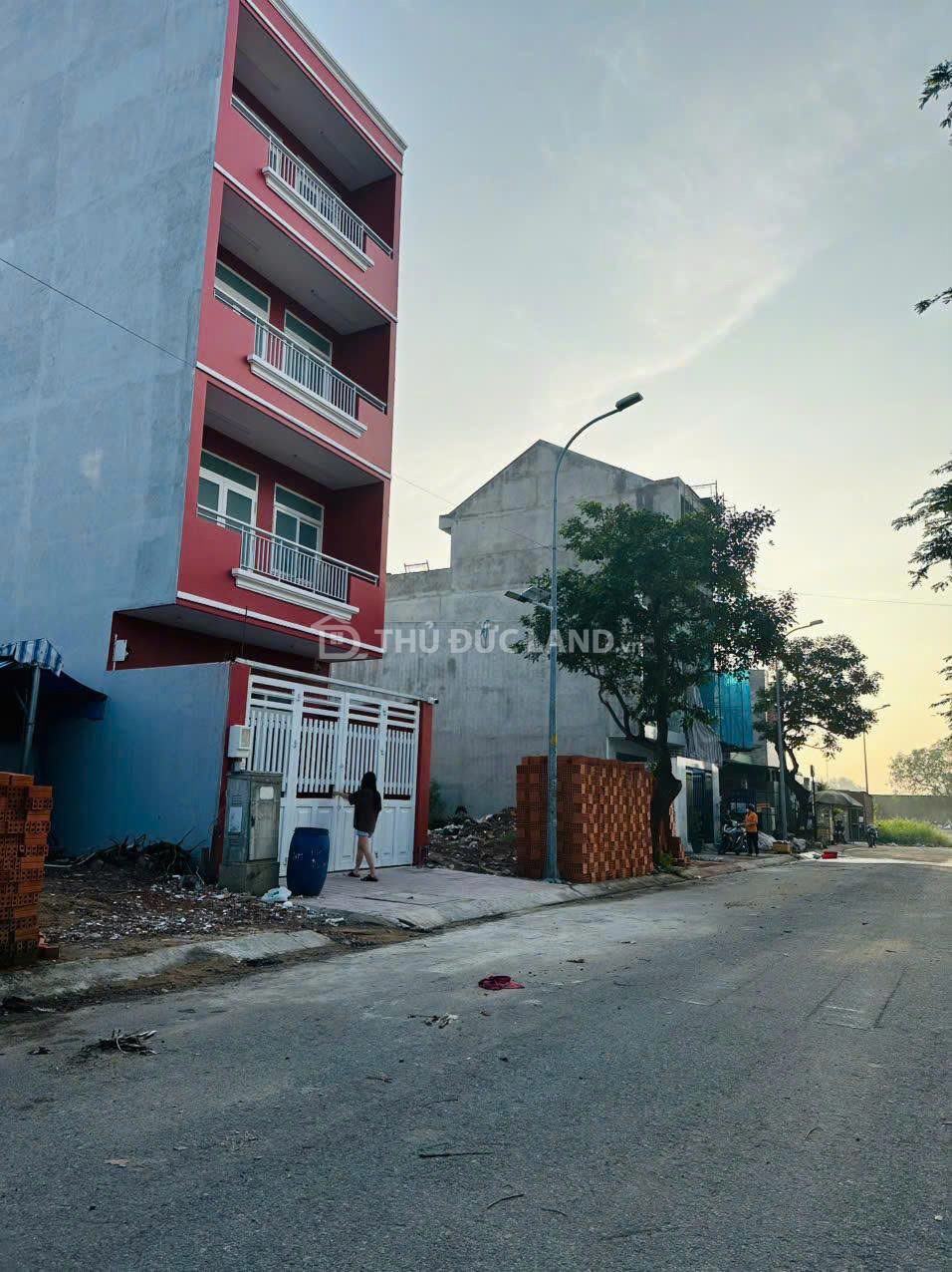 Bán đất mặt tiền Đường 2 Linh Xuân, KDC Êm Đềm, 90m², sổ hồng riêng, giá 7.5 tỷ - Ảnh 2