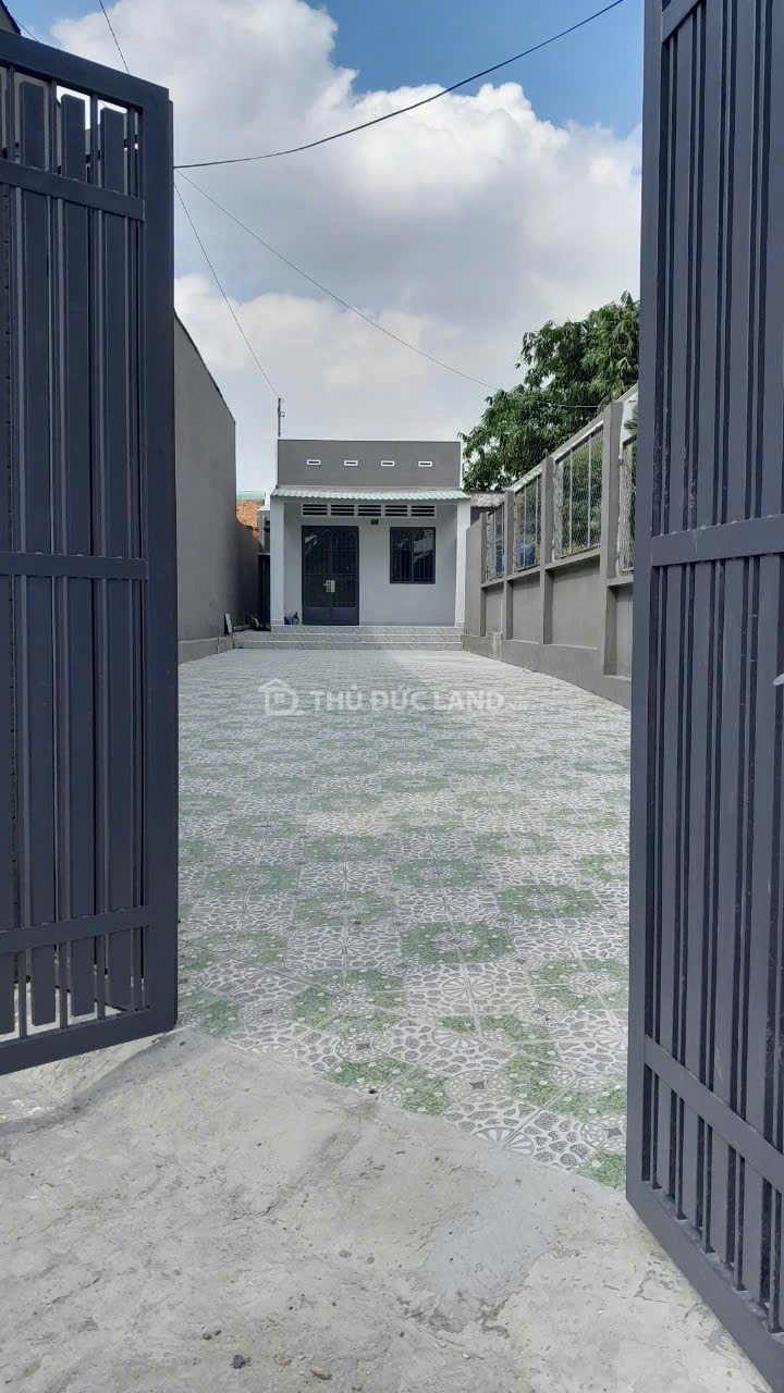 Bán nhà Linh Xuân, Đường 2, ngang 7m, DT 187m2 đường trước nhà 11m, giá tốt. Cạnh nhiều trường ĐH - Ảnh 3
