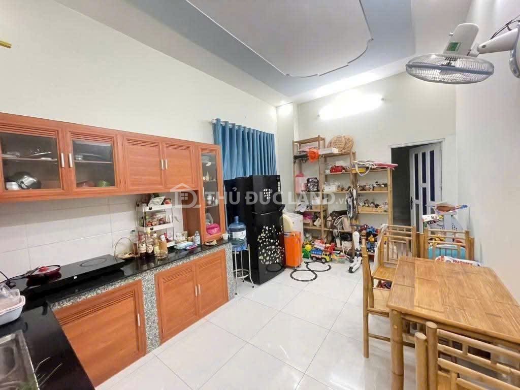 Bán nhà hẻm Linh Xuân – Đường 10 Thủ Đức, 69.3m², 4 phòng ngủ, hẻm xe hơi ra vào thoải mái - Ảnh 4