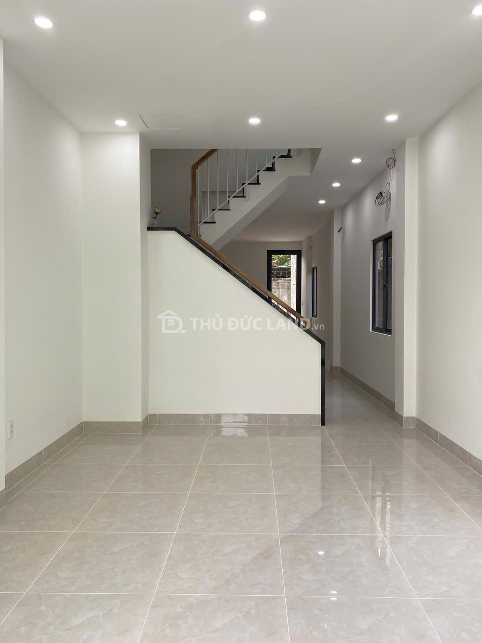Bán nhà hẻm Linh Xuân (Đường 13) – 3 tầng, 4PN, 5WC, ở ngay gần chợ và trường - Ảnh 3
