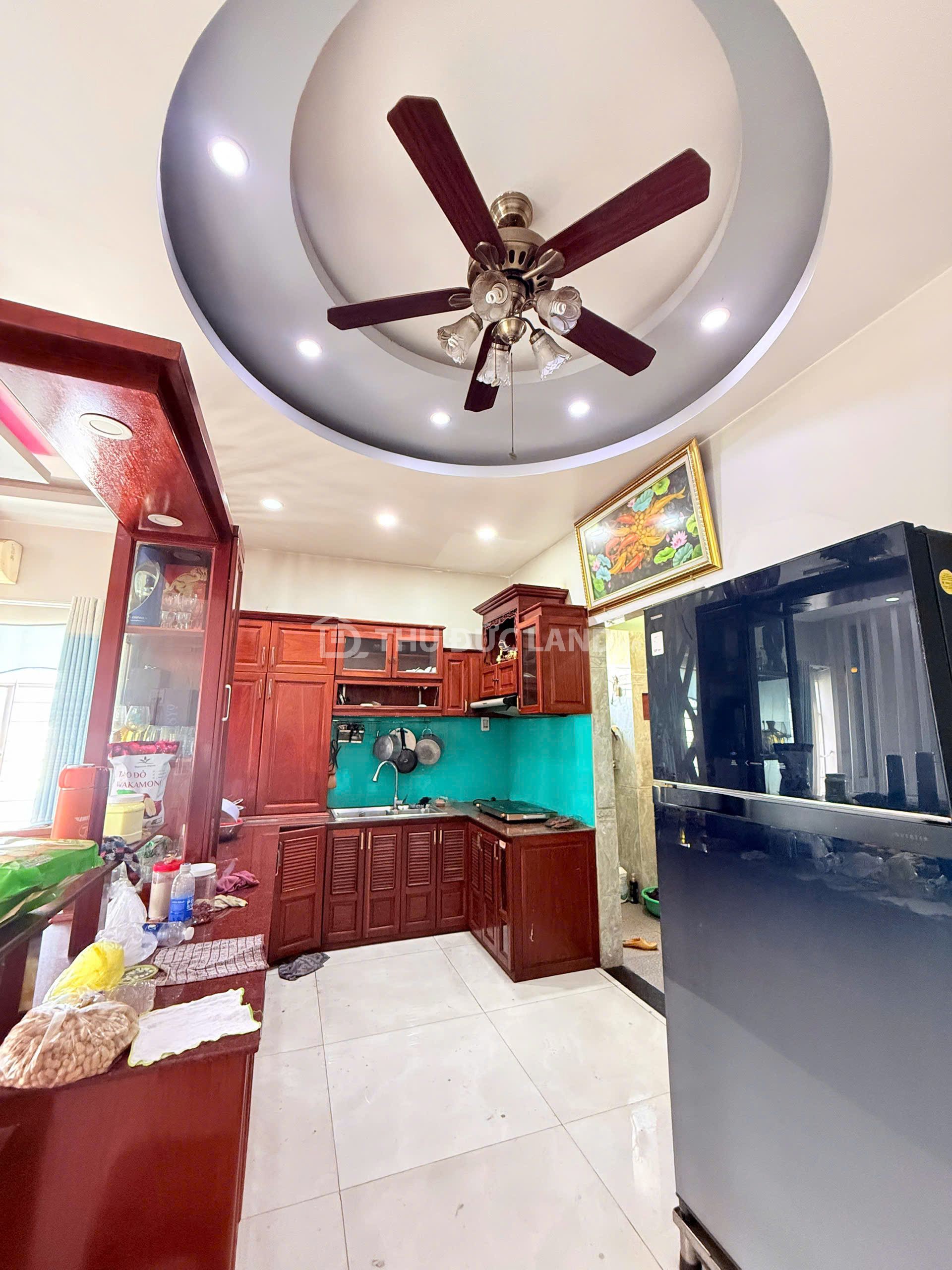 Bán nhà mặt tiền Đường 8 Linh Xuân, DT 120m2 ngang 5.57m, 4 tầng, tiện ích bao vây 1Km - Ảnh 2