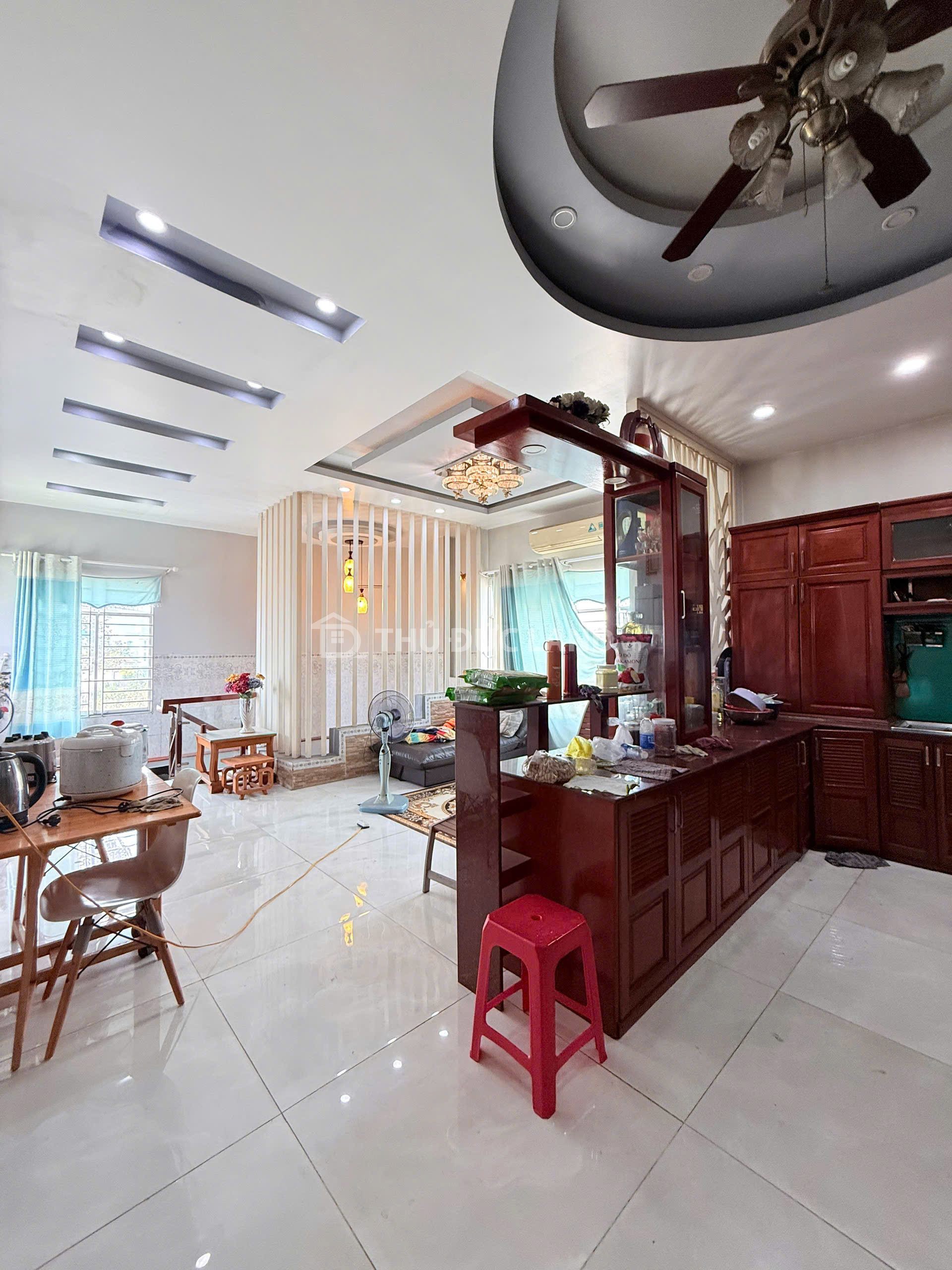 Bán nhà mặt tiền Đường 8 Linh Xuân, DT 120m2 ngang 5.57m, 4 tầng, tiện ích bao vây 1Km - Ảnh 3