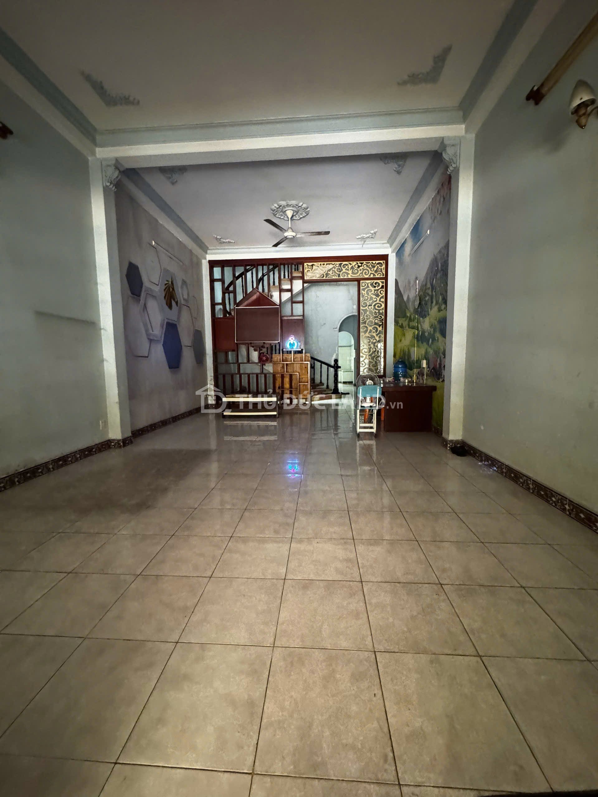 Bán nhà mặt tiền Đường 11 Linh Xuân, ngang 4.75m dài 30.5m, 3 tầng. Tiện kinh doanh đa ngành - Ảnh 2