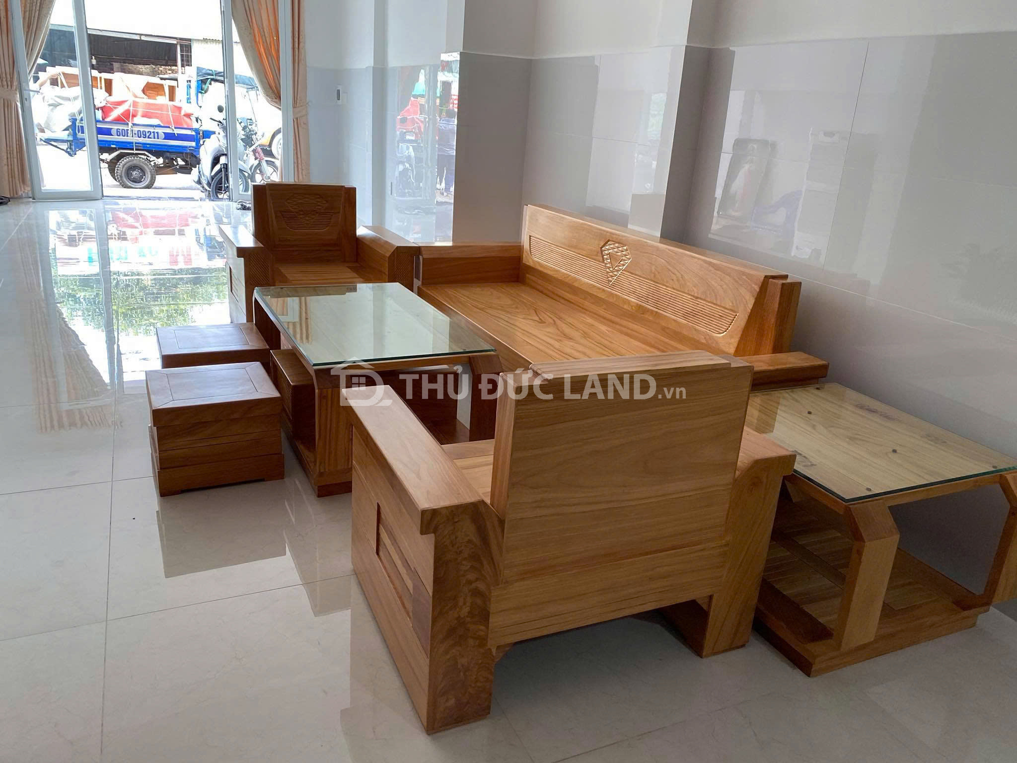 Bán nhà mặt tiền Long Bình, đường 8m, DT 83m2, 2 tầng, nhà đẹp ở ngay, tiện ích đầy đủ - Ảnh 2