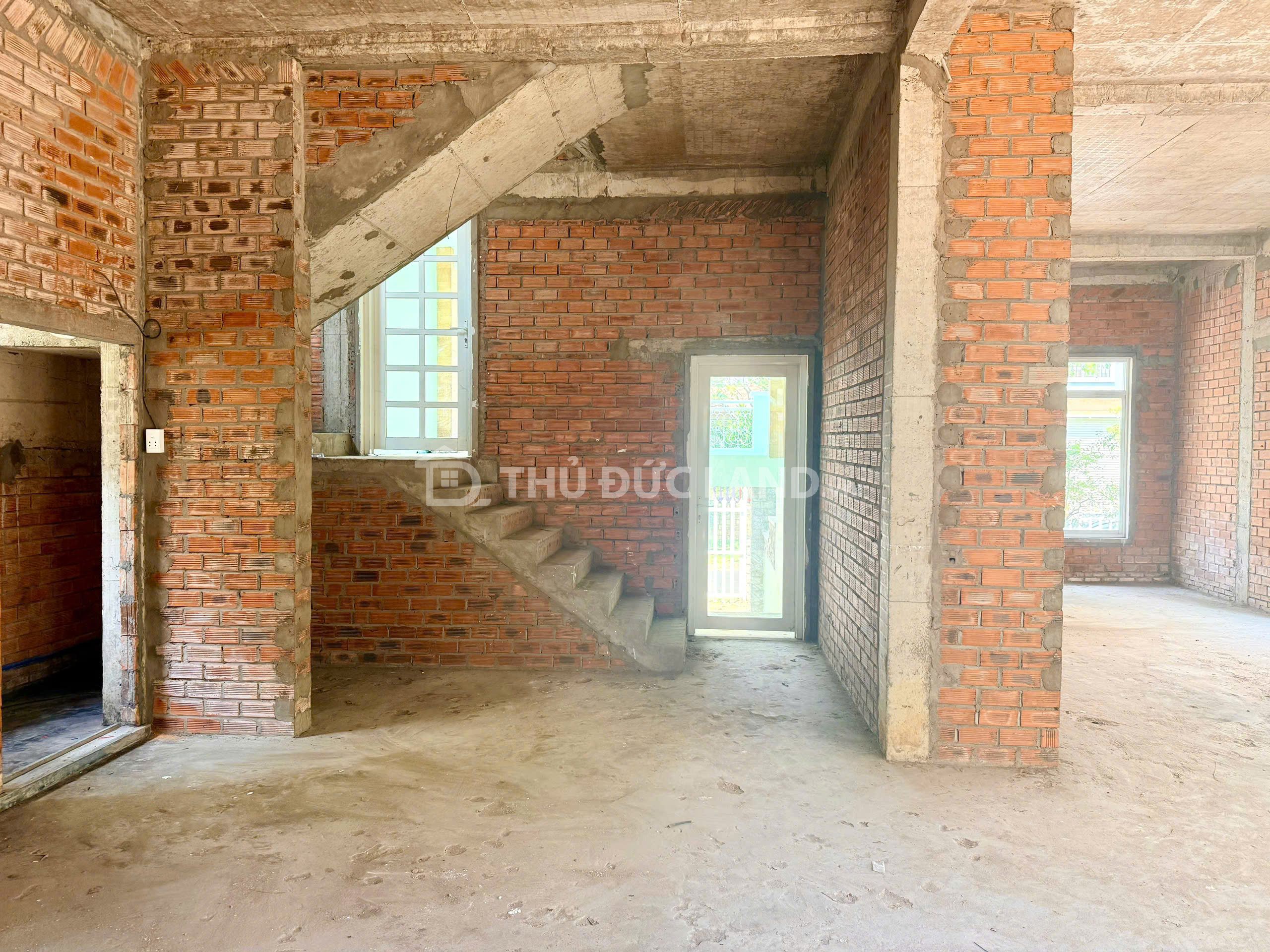 Bán biệt thự Thảo Nguyên xanh Long Thạnh Mỹ – Đường D6, 4 tầng, 16m mặt tiền, nhà có hồ bơi - Ảnh 3