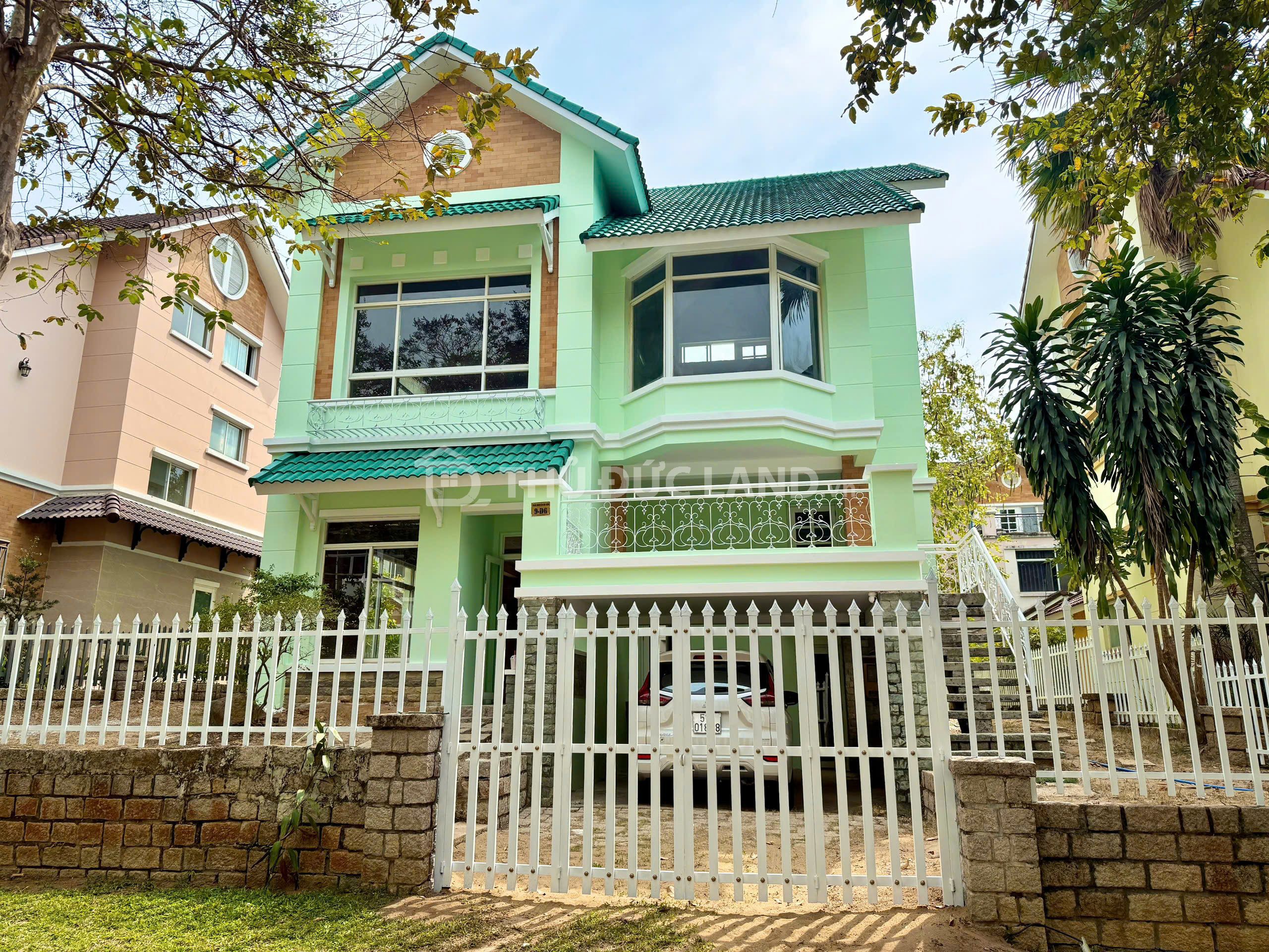 Bán biệt thự Thảo Nguyên xanh Long Thạnh Mỹ – Đường D6, 4 tầng, 16m mặt tiền, nhà có hồ bơi - Ảnh 2