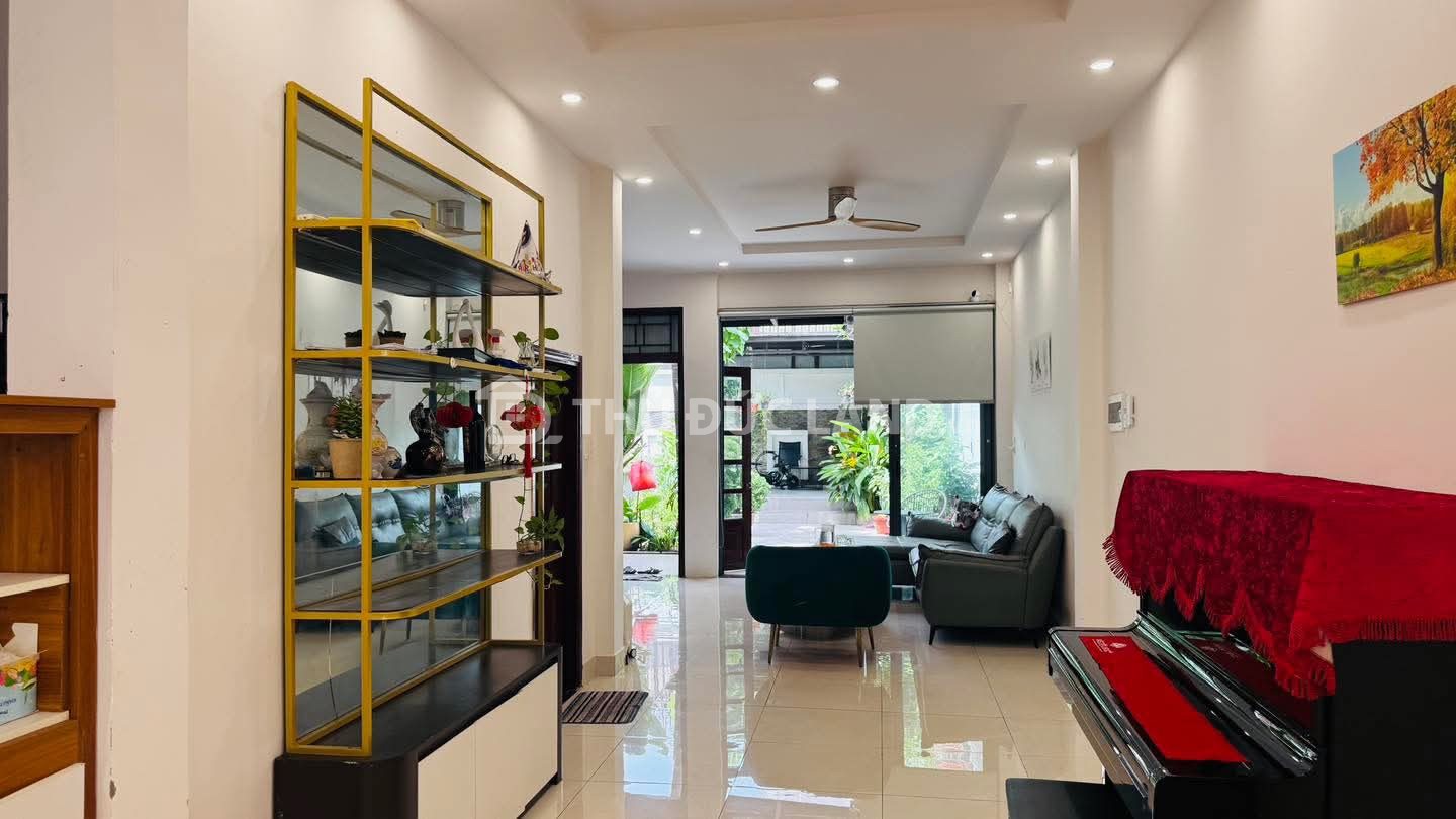 Bán biệt thự Phước Bình – Mặt tiền 12m, nhà 2 tầng nội thất cao cấp, đối diện Global City - Ảnh 8