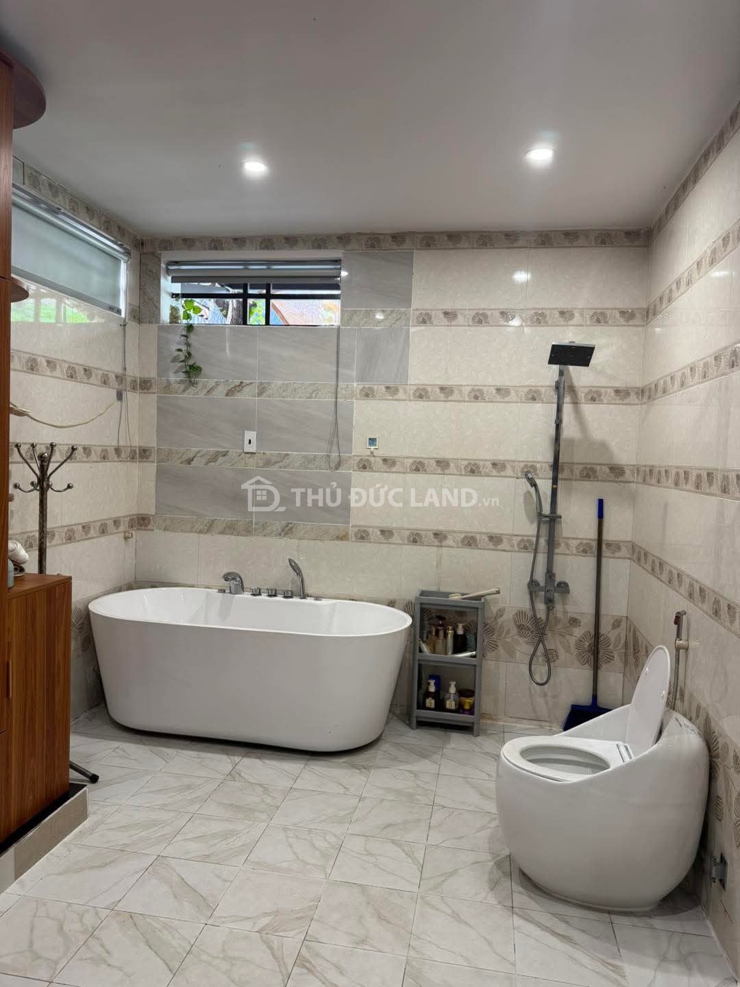 Bán biệt thự Phước Bình – Mặt tiền 12m, nhà 2 tầng nội thất cao cấp, đối diện Global City - Ảnh 6