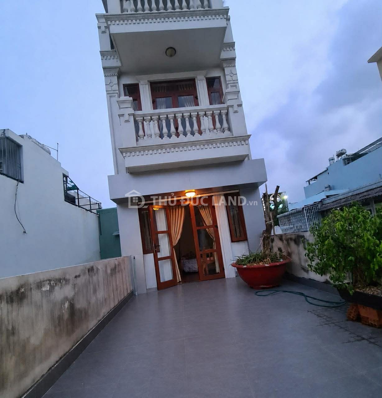 Bán nhà mặt tiền Phước Bình (Đường 5) – 4 tầng, 4 phòng ngủ, ở ngay, hạ tầng KDC sẵn tiện ích