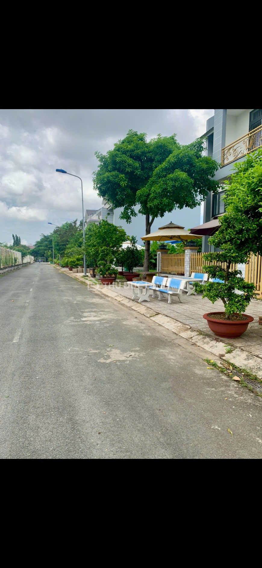 Bán đất mặt tiền đường 8, Phước Long B (KDC Gia Hòa, đối diện công viên) – 200m², không gian thoáng