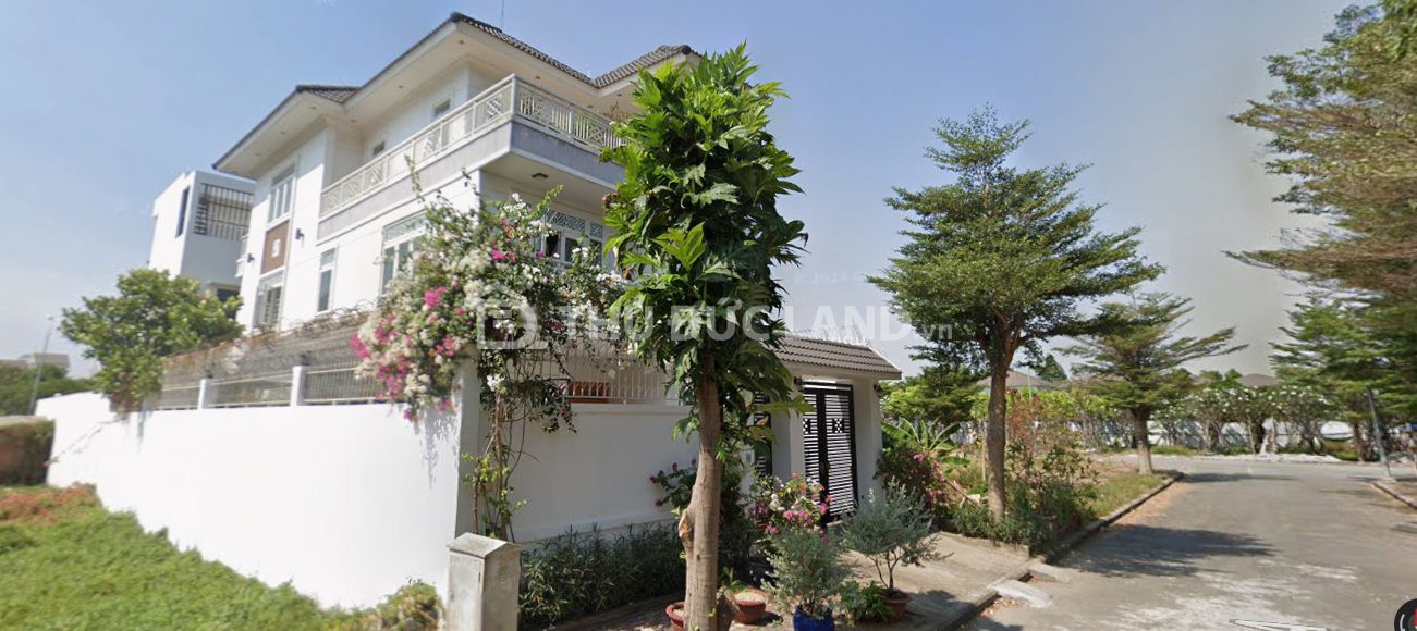Bán đất mặt tiền đường 109, KDC Nam Long, Phước Long B. DT 200m2 (10x20). Đối diện Global. Giá tốt