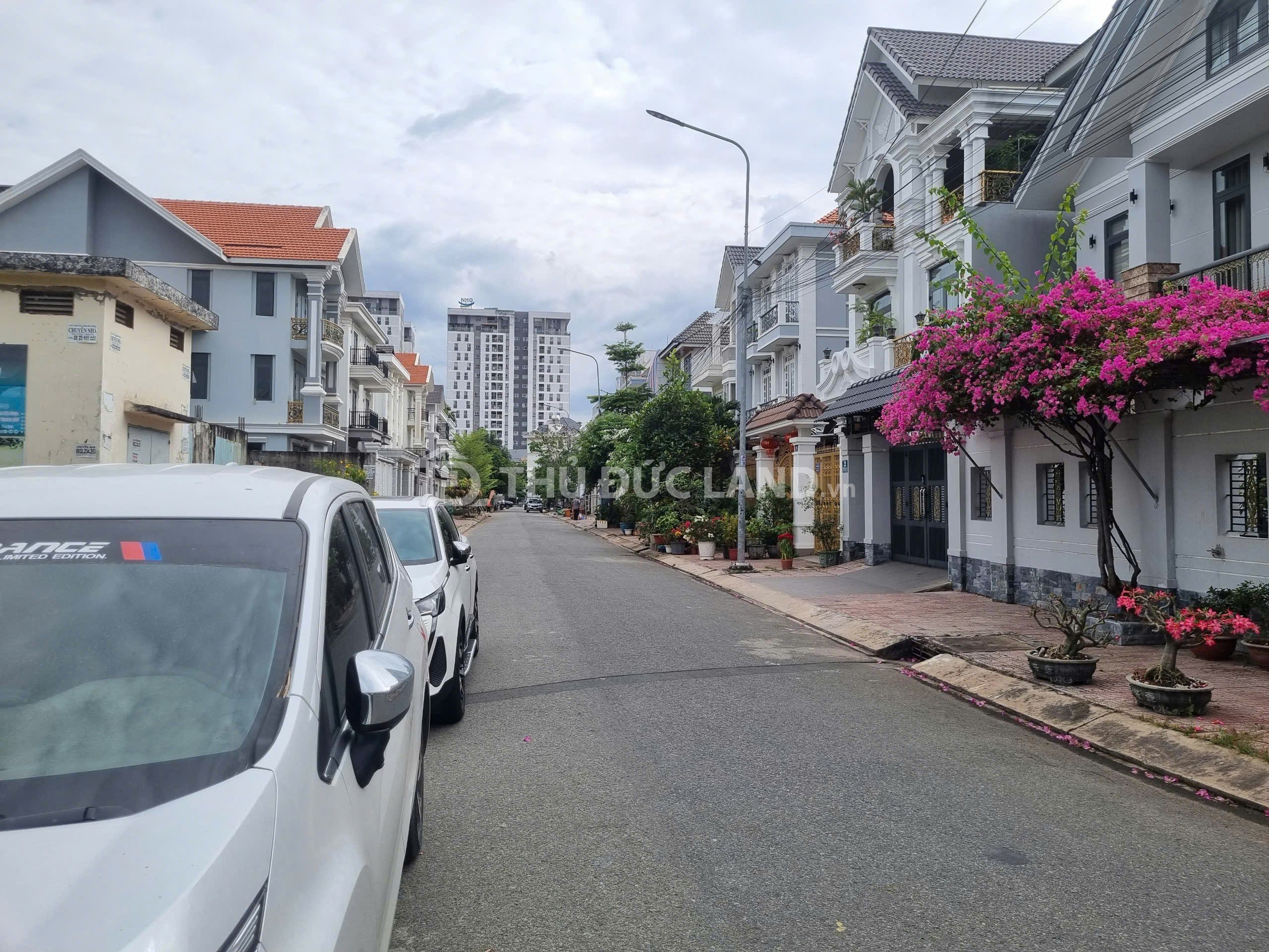 Bán đất mặt tiền D17 Phước Long B, DT 165m2 ngang 6m, đường 12m. Cạnh Global City - Ảnh 3