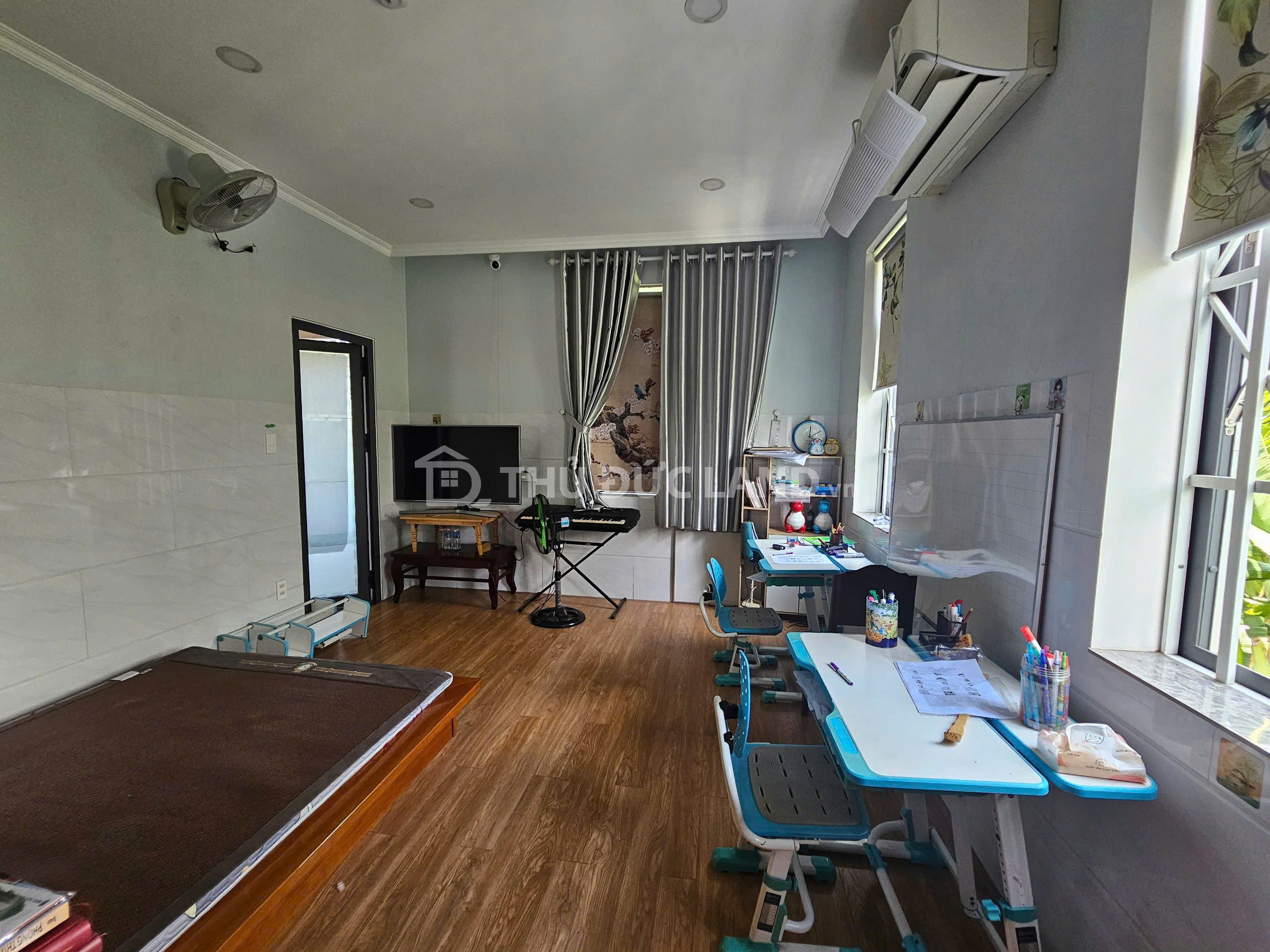 Bán biệt thự KDC Khang Điền Phước Long B, đường 20, ngang 8m, 4 tầng, DT 160m2. Tiện ích đầy đủ - Ảnh 3