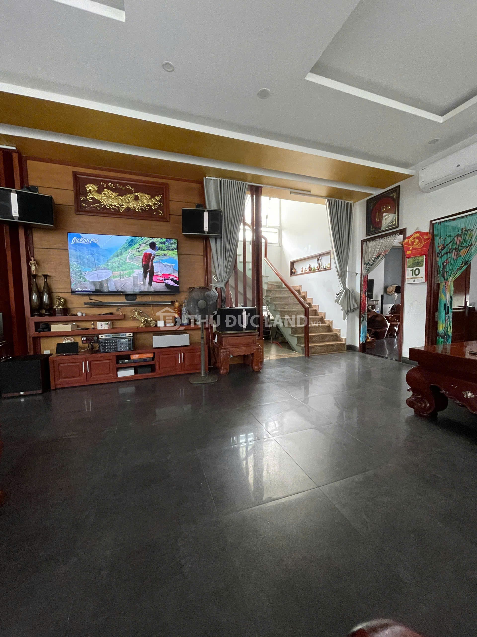 Bán biệt thự KDC Khang Điền, Phước Long B đường 20. DT 256.7m2 ngang 12m, 3 tầng, sổ hoàn công