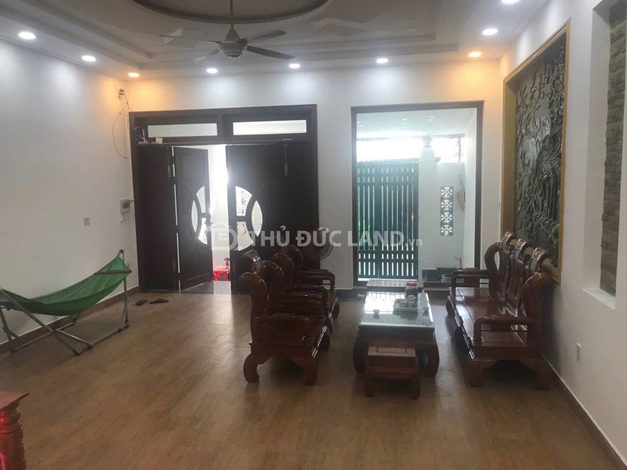 Bán căn hộ dịch vụ Phước Long B, đường 147, DT 118m2 4 tầng, đầy đủ nội thất, tiện ích đầy đủ - Ảnh 2