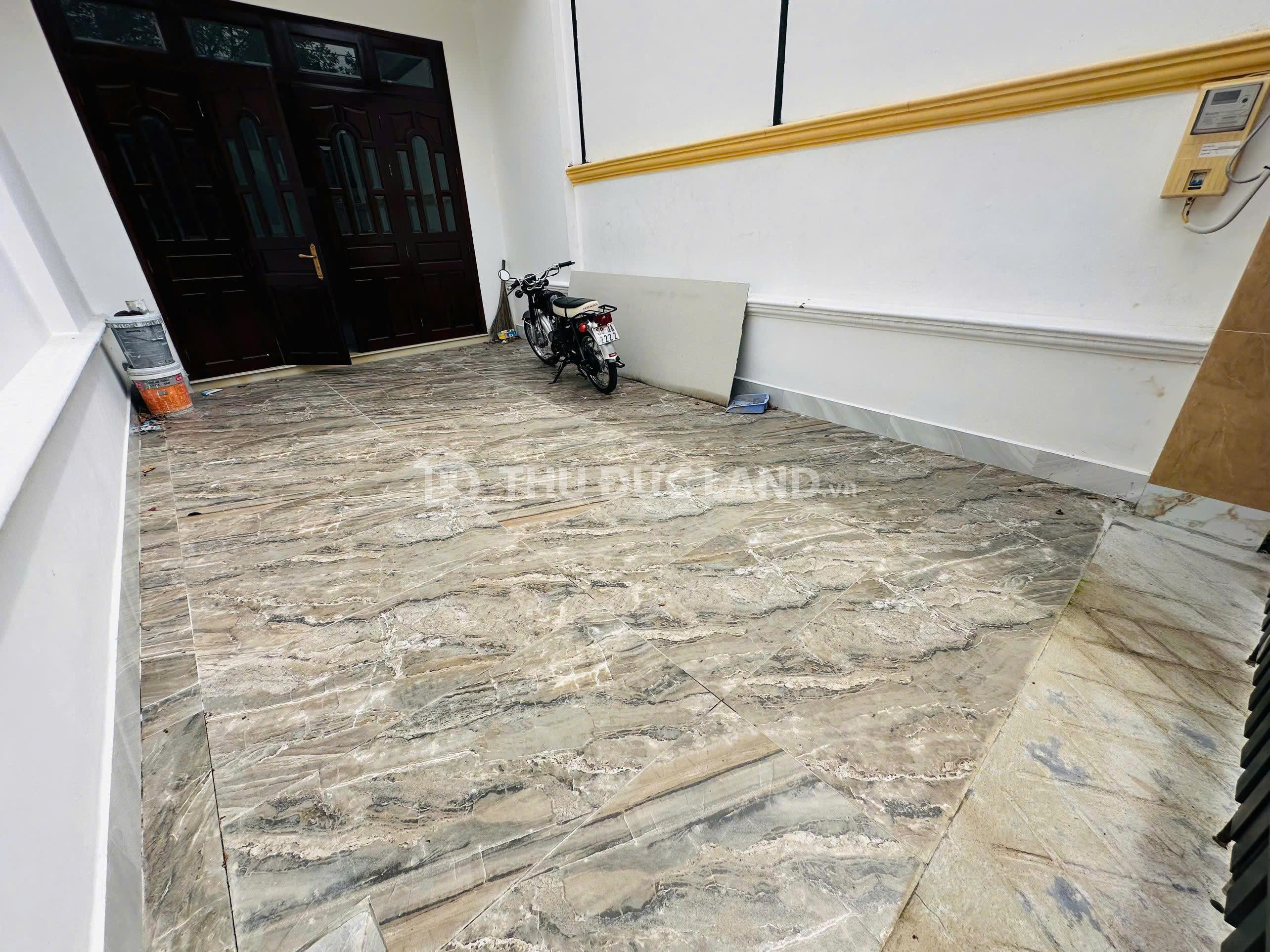 Bán nhà HXH Đường 109 Phước Long B, 3 tầng 5 phòng ngủ. DT 79M2, nhà cực đẹp ở ngay - Ảnh 4