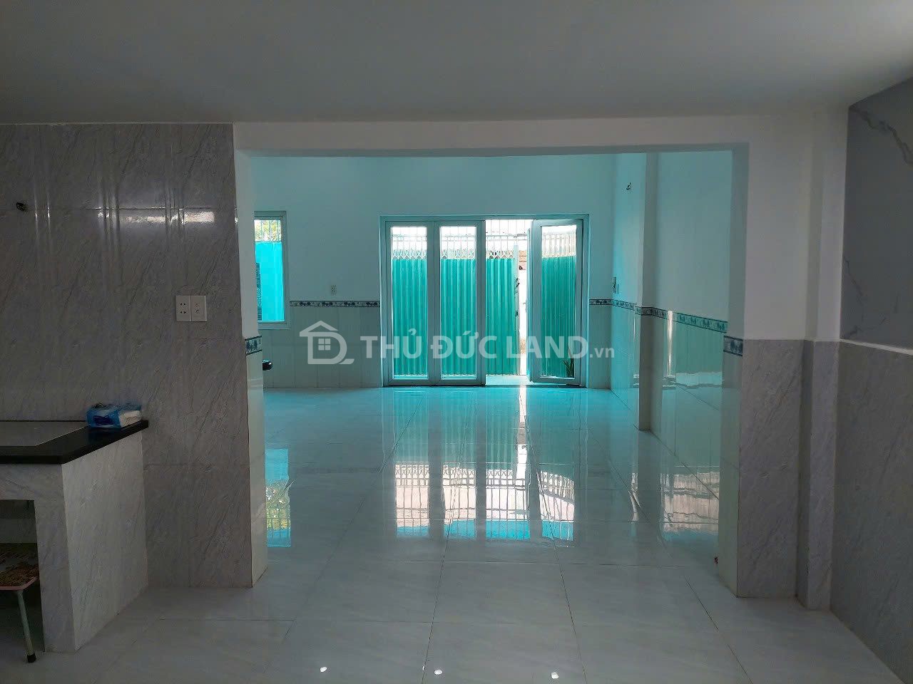 Bán nhà mặt tiền Phước Long B, đường 397, DT 73m2 ngang 7.17m. Cách Đỗ Xuân Hơp 150m