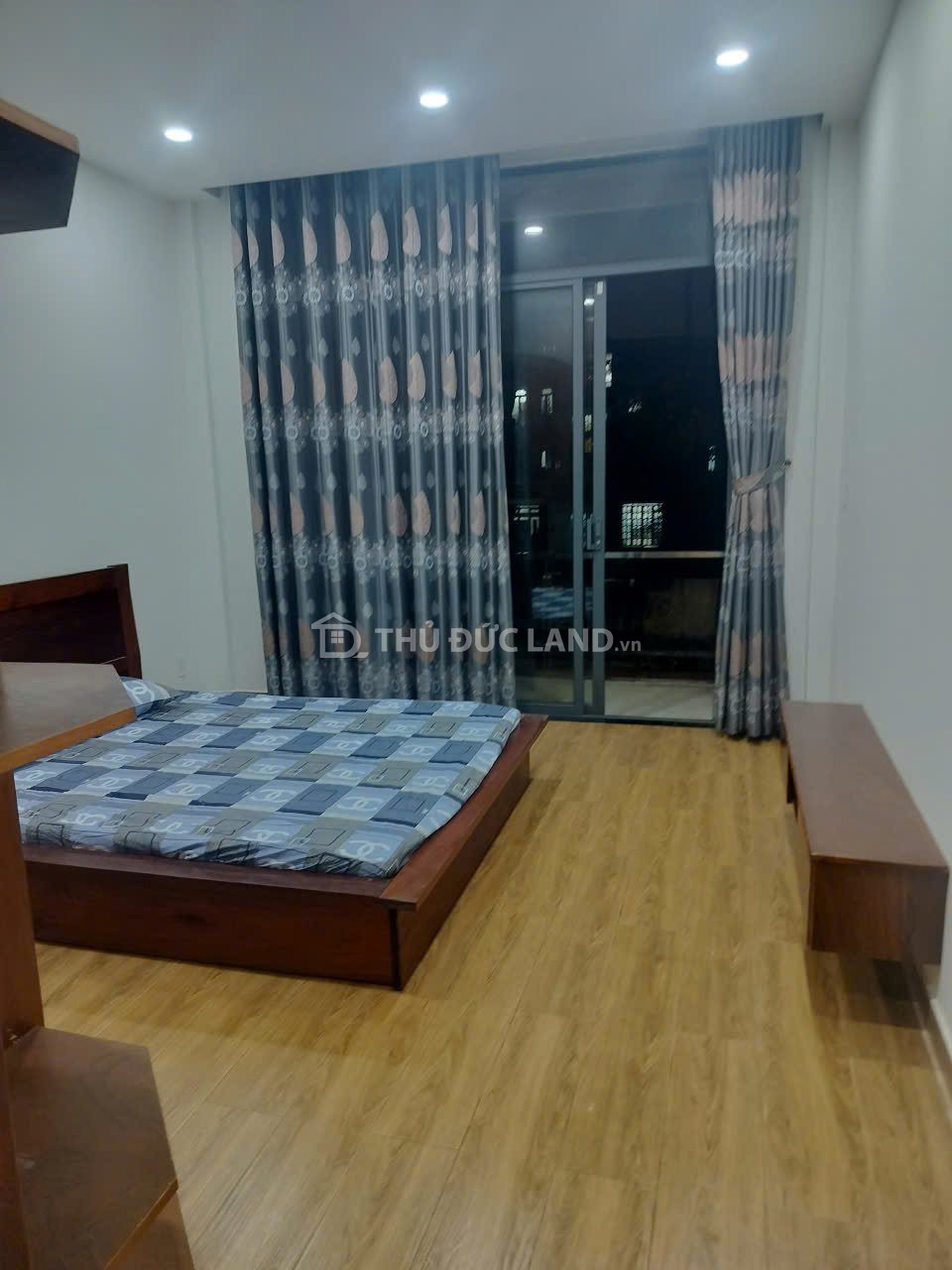 Bán nhà mặt tiền D17 KDC Xây Dựng 5 Phước Long B, ngang 10m, DT 180m2, 3 tầng, Cạnh Global City - Ảnh 3