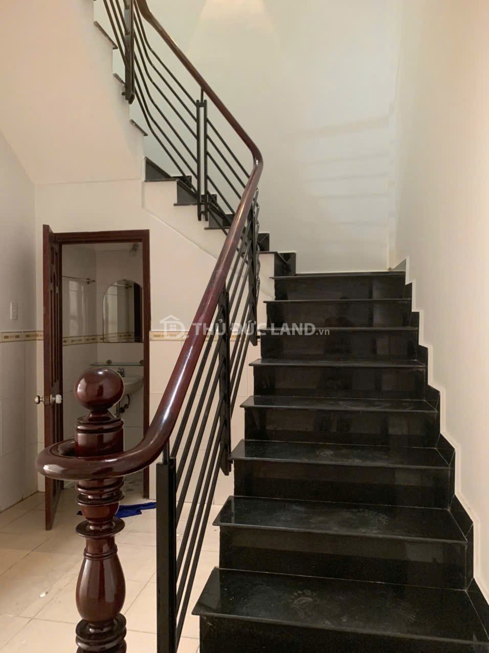 Bán nhà mặt tiền đường III KDC Khang Điền, Phước Long B, 6x26m, 4 tầng. Full tiện ích. Hàng hiếm - Ảnh 3