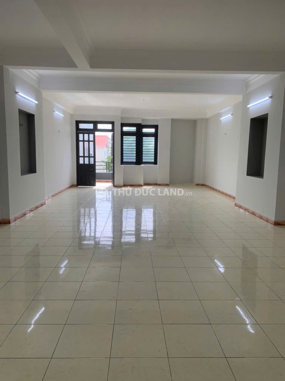 Bán nhà mặt tiền đường III KDC Khang Điền, Phước Long B, 6x26m, 4 tầng. Full tiện ích. Hàng hiếm - Ảnh 5