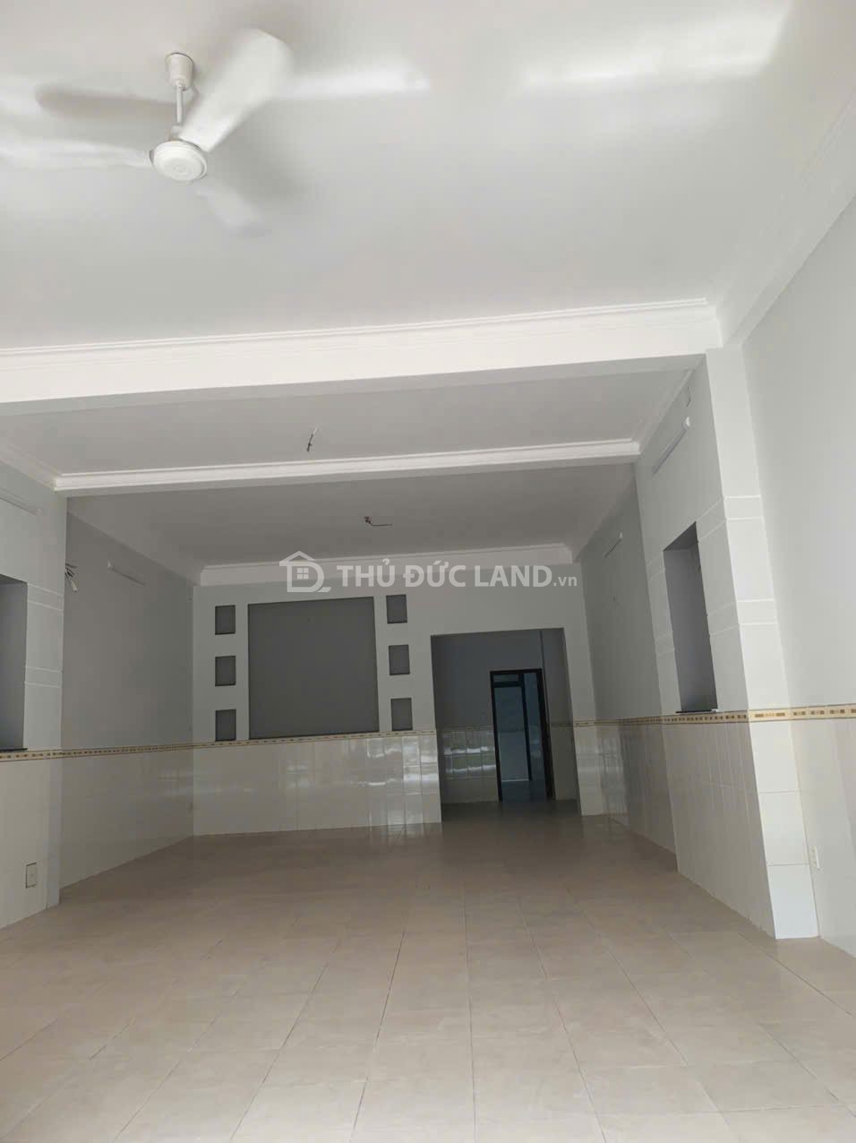 Bán nhà mặt tiền đường III KDC Khang Điền, Phước Long B, 6x26m, 4 tầng. Full tiện ích. Hàng hiếm - Ảnh 2