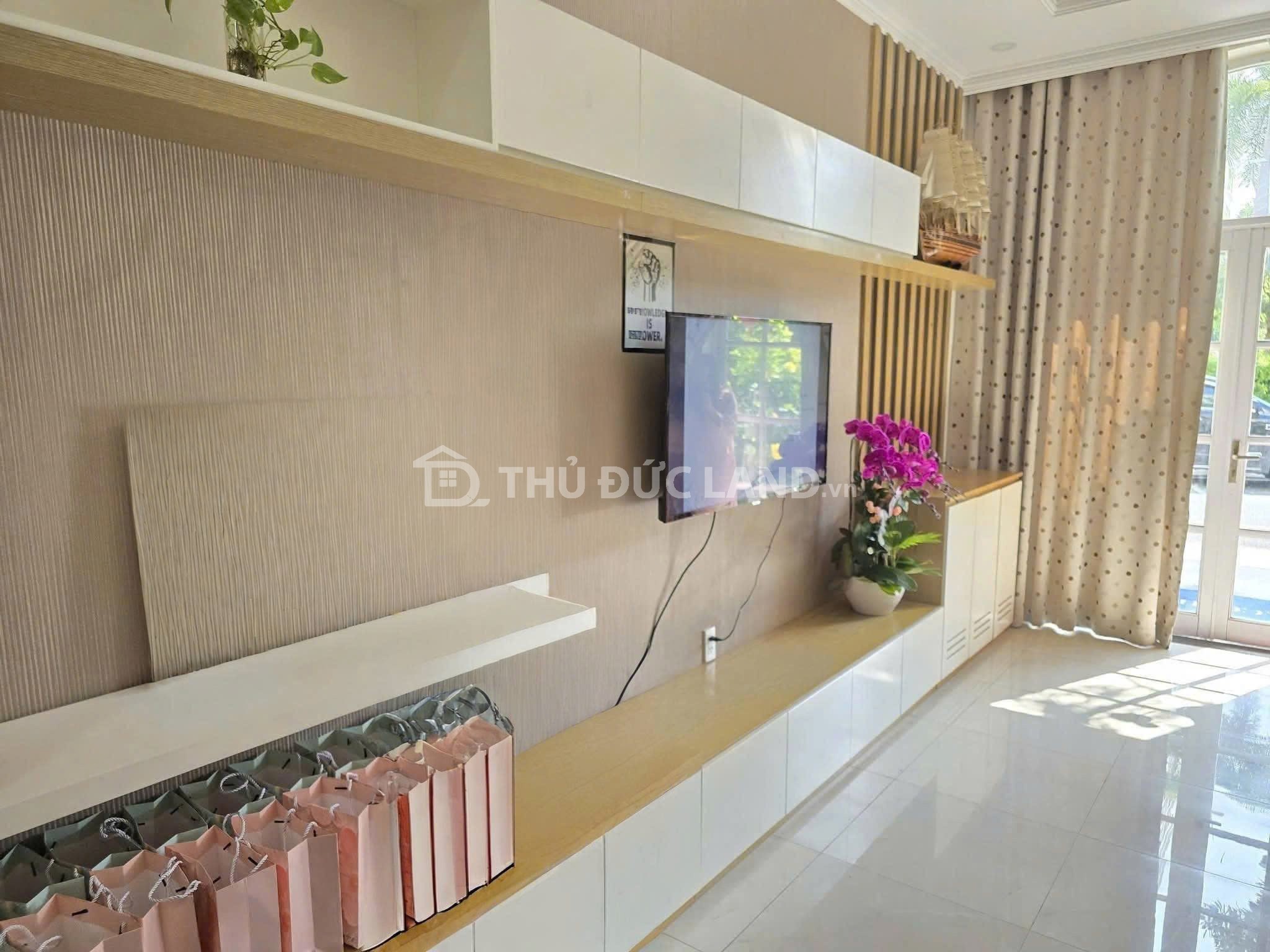 Bán nhà mặt tiền Đường 357, khu Compound Lucky Dragon Phước Long B, 5x20.4m, 2 tầng, có dòng tiền - Ảnh 2