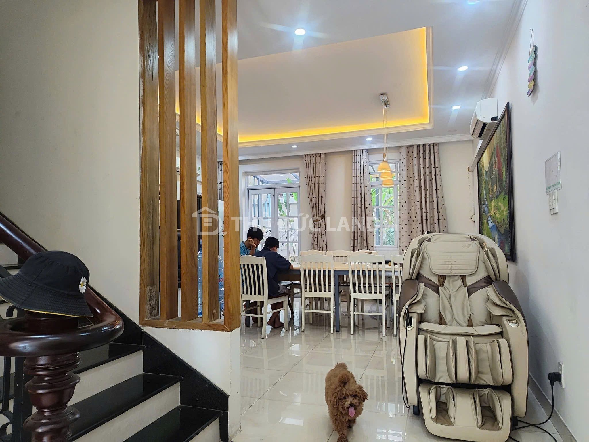 Bán nhà mặt tiền Đường 357, khu Compound Lucky Dragon Phước Long B, 5x20.4m, 2 tầng, có dòng tiền