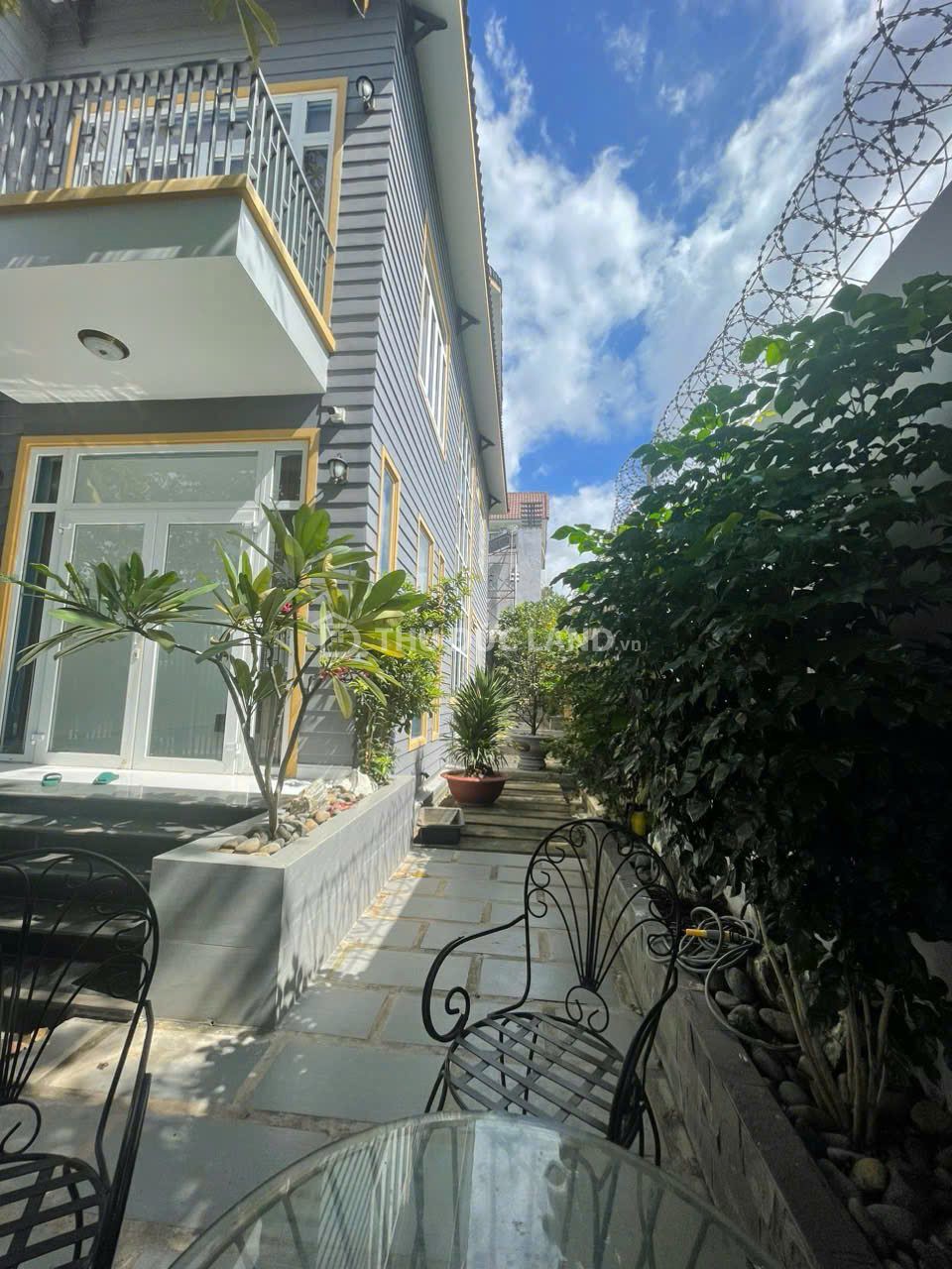 Bán nhà mặt tiền KDC Kiến Á, Phước Long B, DT 200m2 ngang 10m, 2 tầng. Liền kề Global City - Ảnh 3