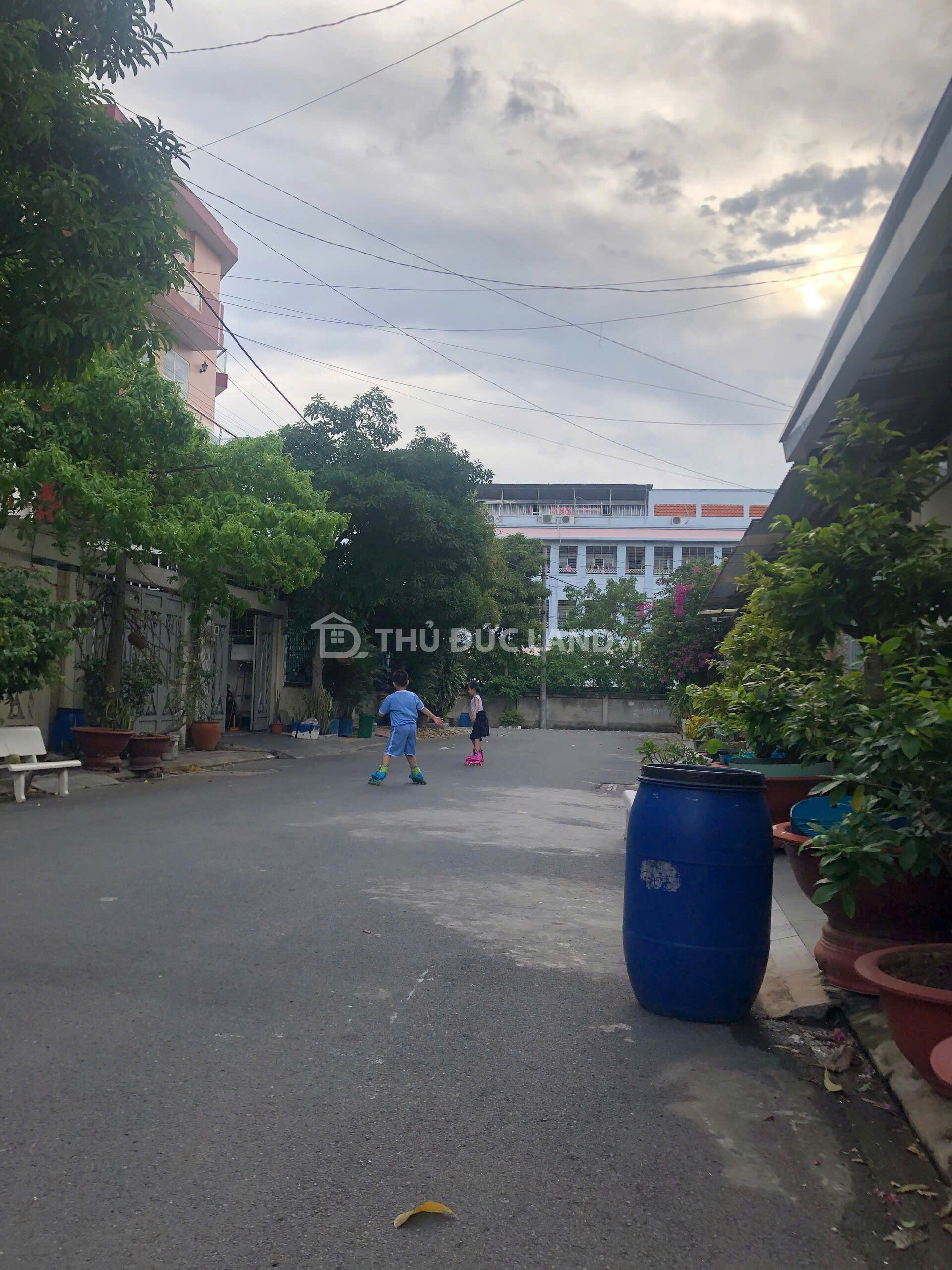 Bán nhà hẻm Tam Bình, đường 7 (KDC Vạn Xuân) 79.8m², hẻm 7m xe hơi vào tận nơi – 4PN - Ảnh 2