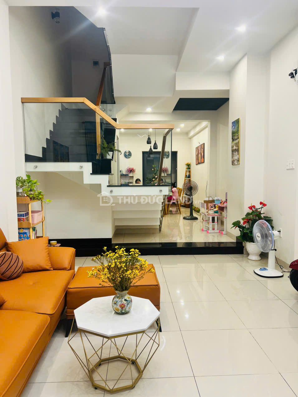 Bán nhà HXH Cây Keo, Tam Phú, DT 59m2, 3 tầng, khu phân lô đồng bộ, sổ chính chủ, tiện ích đầy đủ