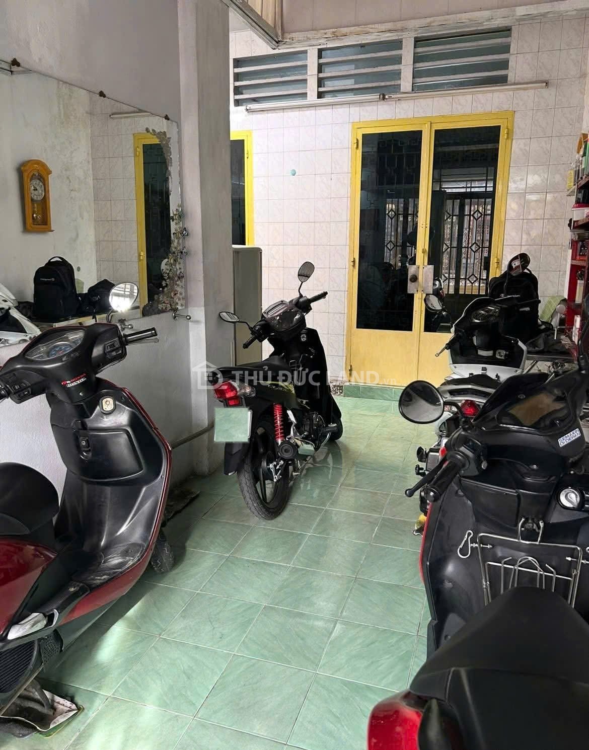 Bán nhà mặt tiền Tam Phú đường Tô Ngọc Vân, đường 20m, sổ chính chủ - Ảnh 3