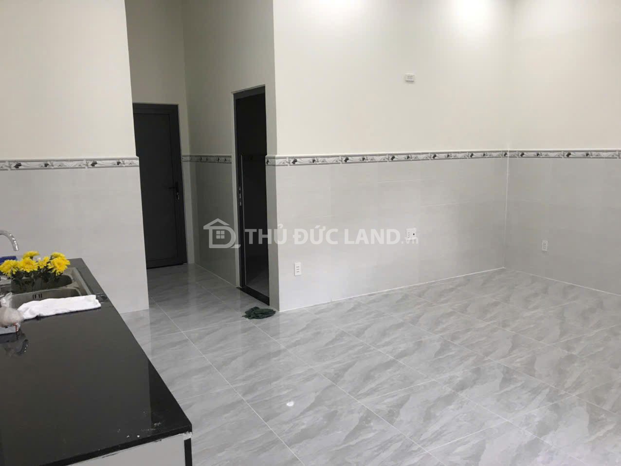 Bán nhà hẻm Lã Xuân Oai, Tăng Nhơn Phú A, DT 68 ngang 5.8m, vào ở ngay, giá tốt - Ảnh 3