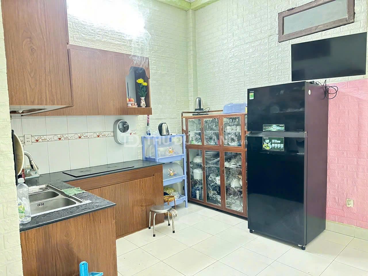 Bán nhà HXH Đường 102, Tăng Nhơn Phú A, 2 tầng, 83.5m², tiện ích đầy đủ, dọn vào ở ngay - Ảnh 2