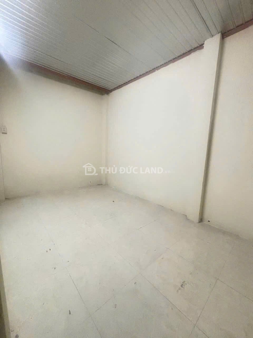 Bán nhà hẻm Tăng Nhơn Phú A (Đường 429) – Nhà 2 tầng gọn gàng, gần trường học và bệnh viện