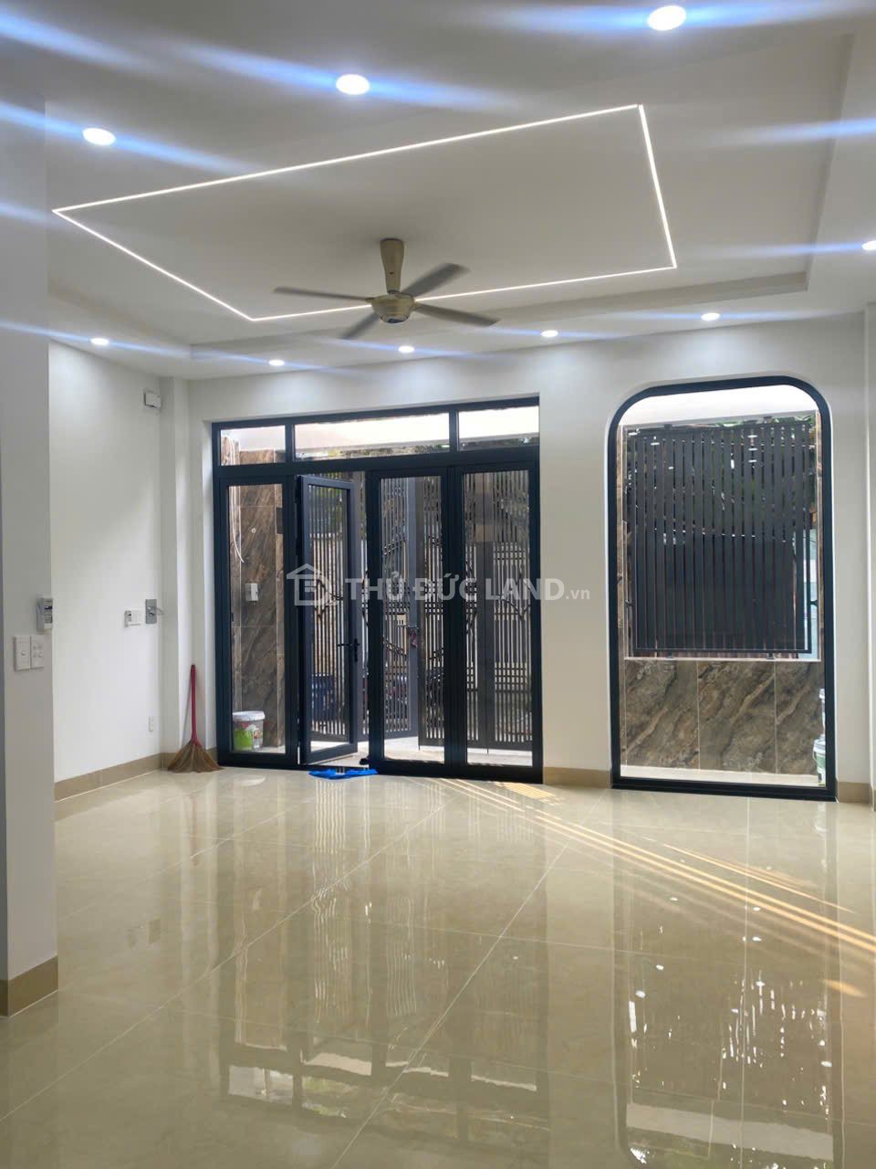 Bán nhà hẻm Tăng Nhơn Phú A (Đường 182) – 4PN, 4WC, hẻm xe hơi, gần trường học và trung tâm - Ảnh 4