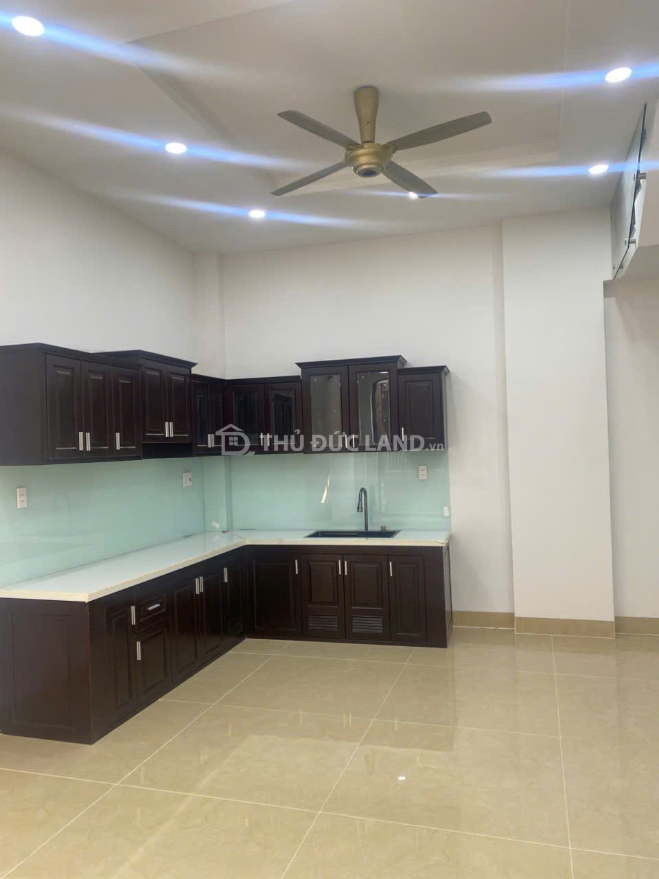 Bán nhà hẻm Tăng Nhơn Phú A (Đường 182) – 4PN, 4WC, hẻm xe hơi, gần trường học và trung tâm - Ảnh 3