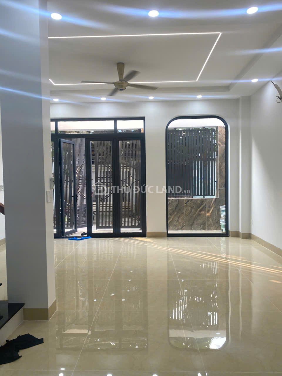 Bán nhà hẻm Tăng Nhơn Phú A (Đường 182) – 4PN, 4WC, hẻm xe hơi, gần trường học và trung tâm