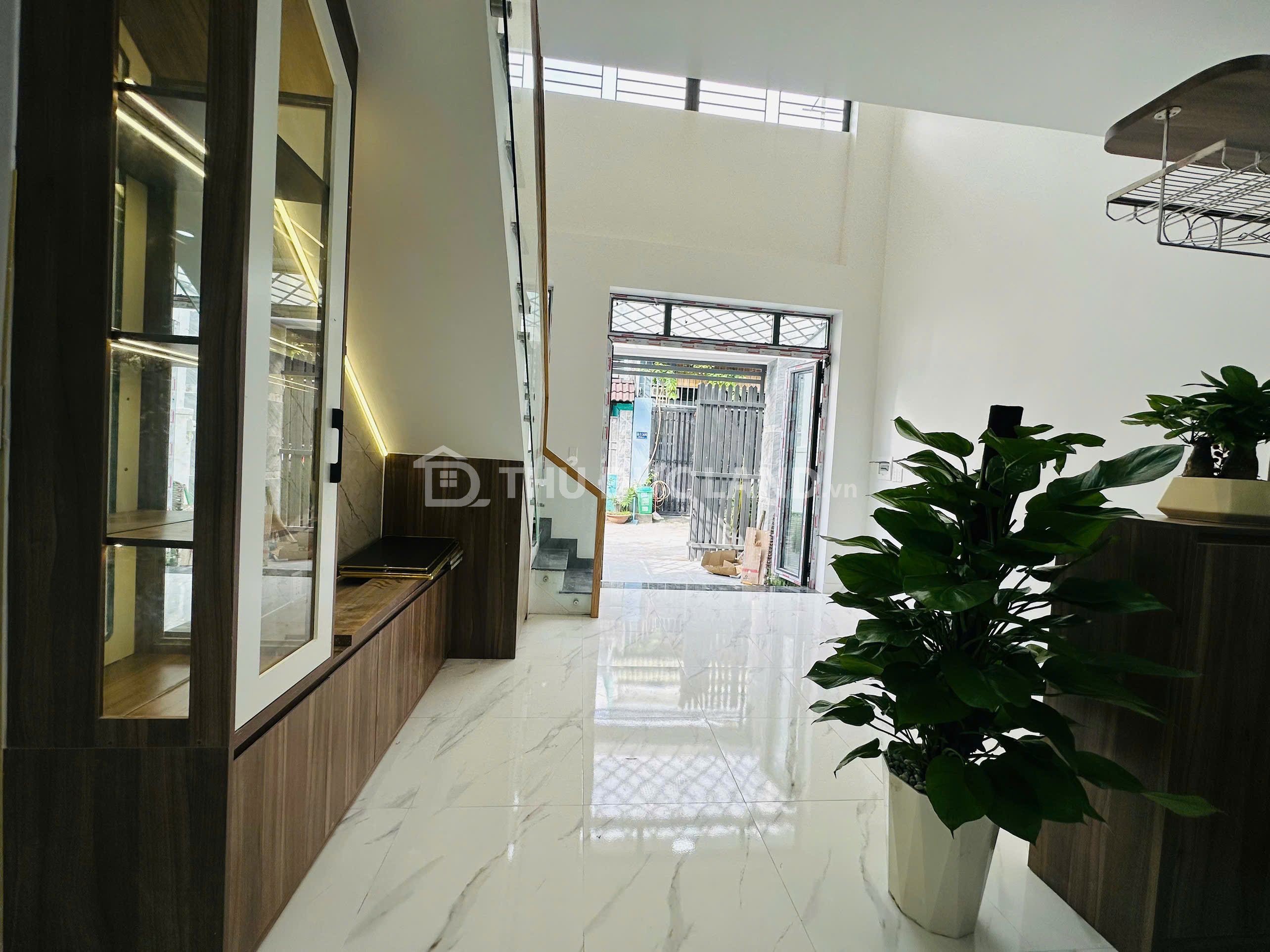 Bán nhà HXH Đường 160 Tăng Nhơn Phú A, 2 tầng 3PN, nhà đẹp ở ngay, tiện ích đầy đủ - Ảnh 2