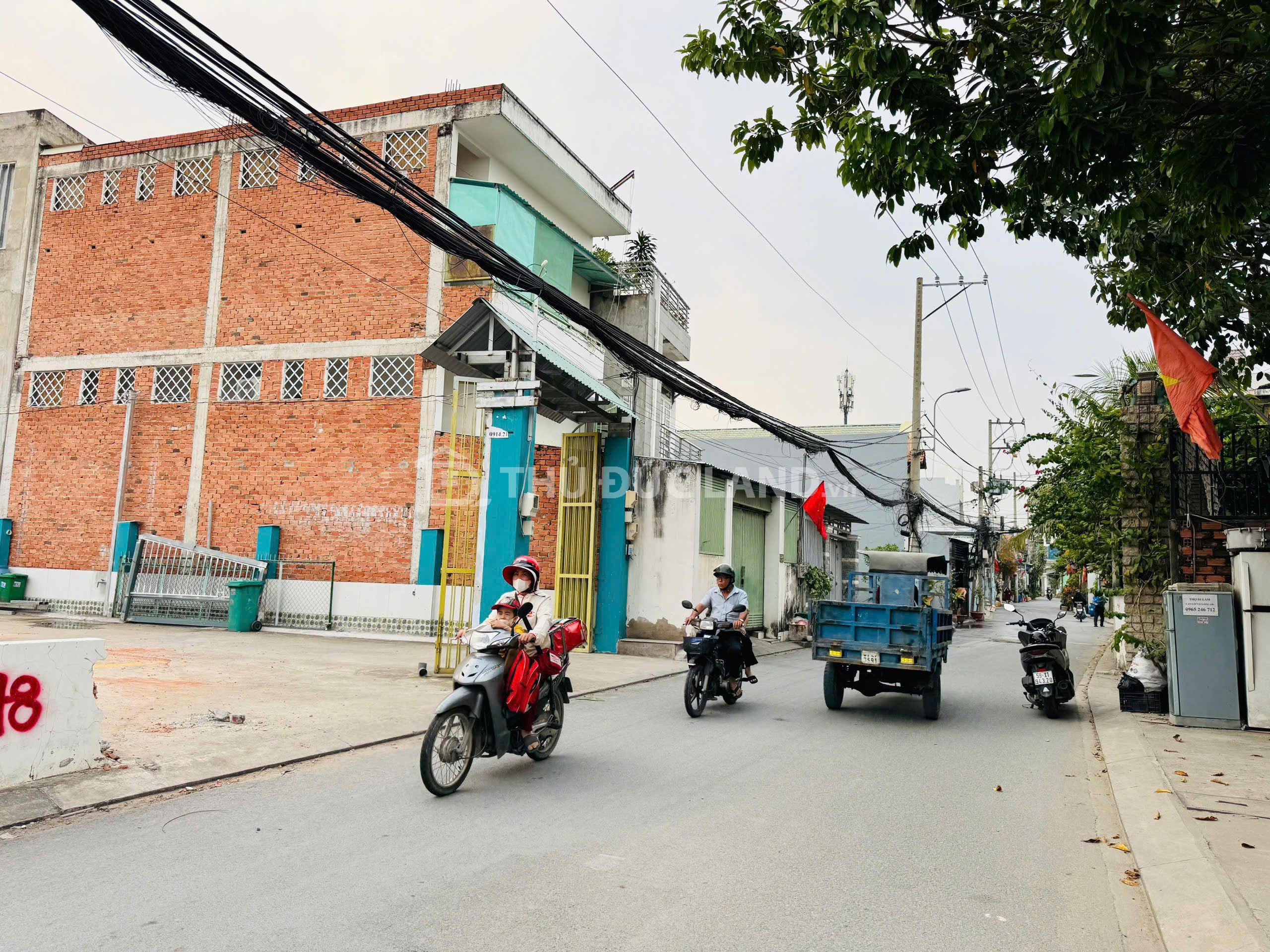 Bán đất hẻm Tăng Nhơn Phú B, 63m² (4m x 15.8m), sổ hồng riêng, đường 6m – tiện ích đầy đủ - Ảnh 2
